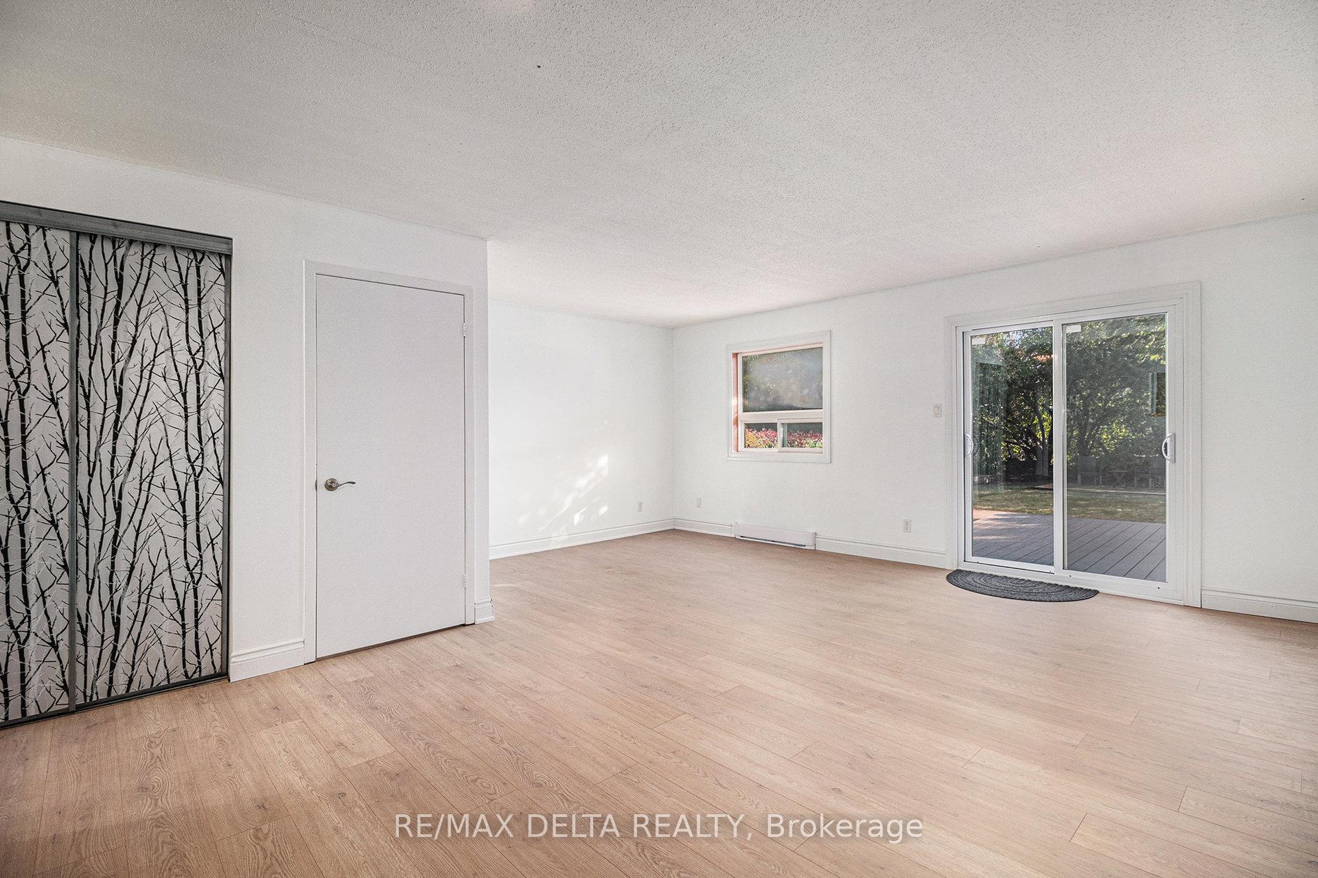 Photo 24 of 1345 Cedarcroft Crescent, Ottawa, Pineview — HOMEH