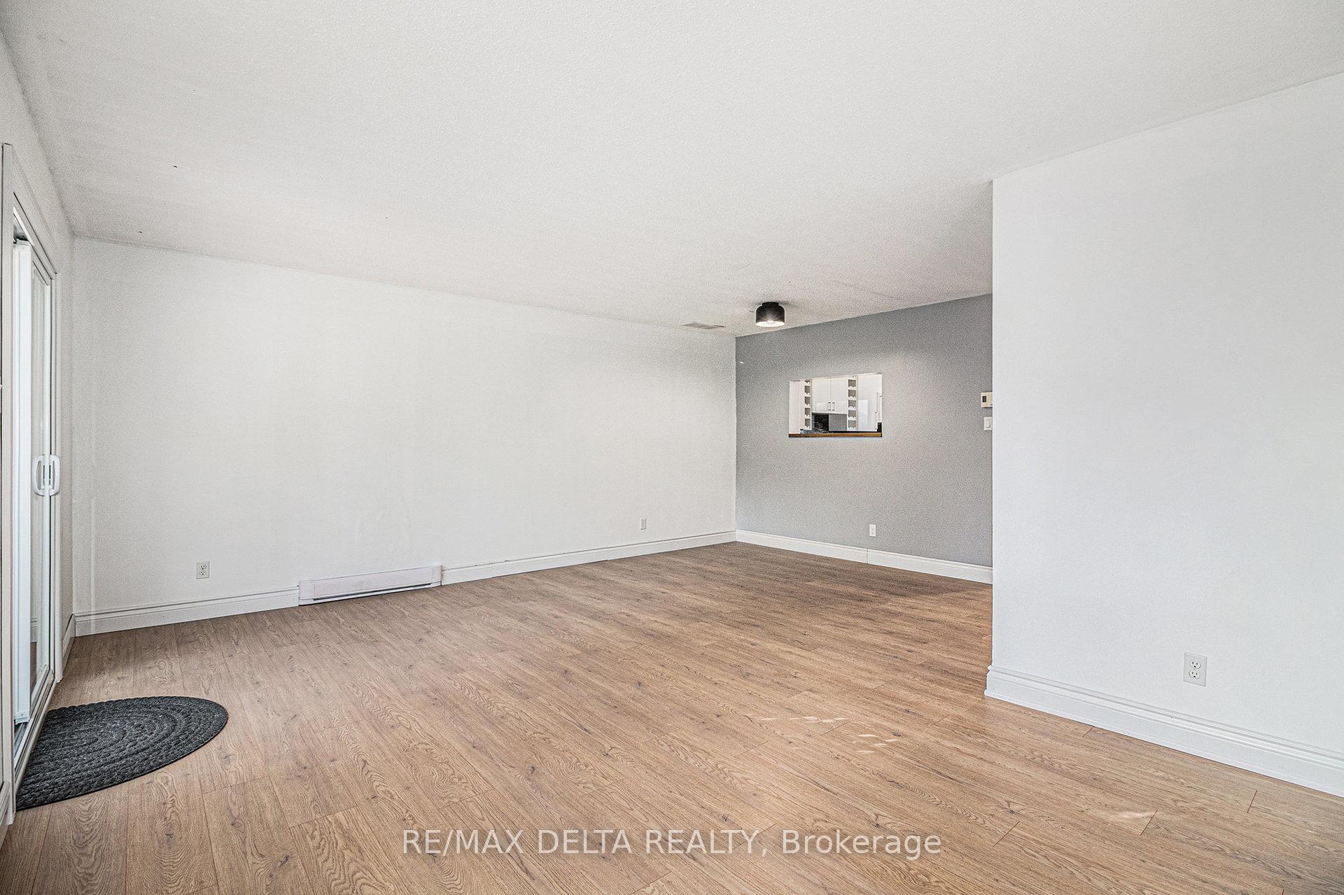 Photo 29 of 1345 Cedarcroft Crescent, Ottawa, Pineview — HOMEH