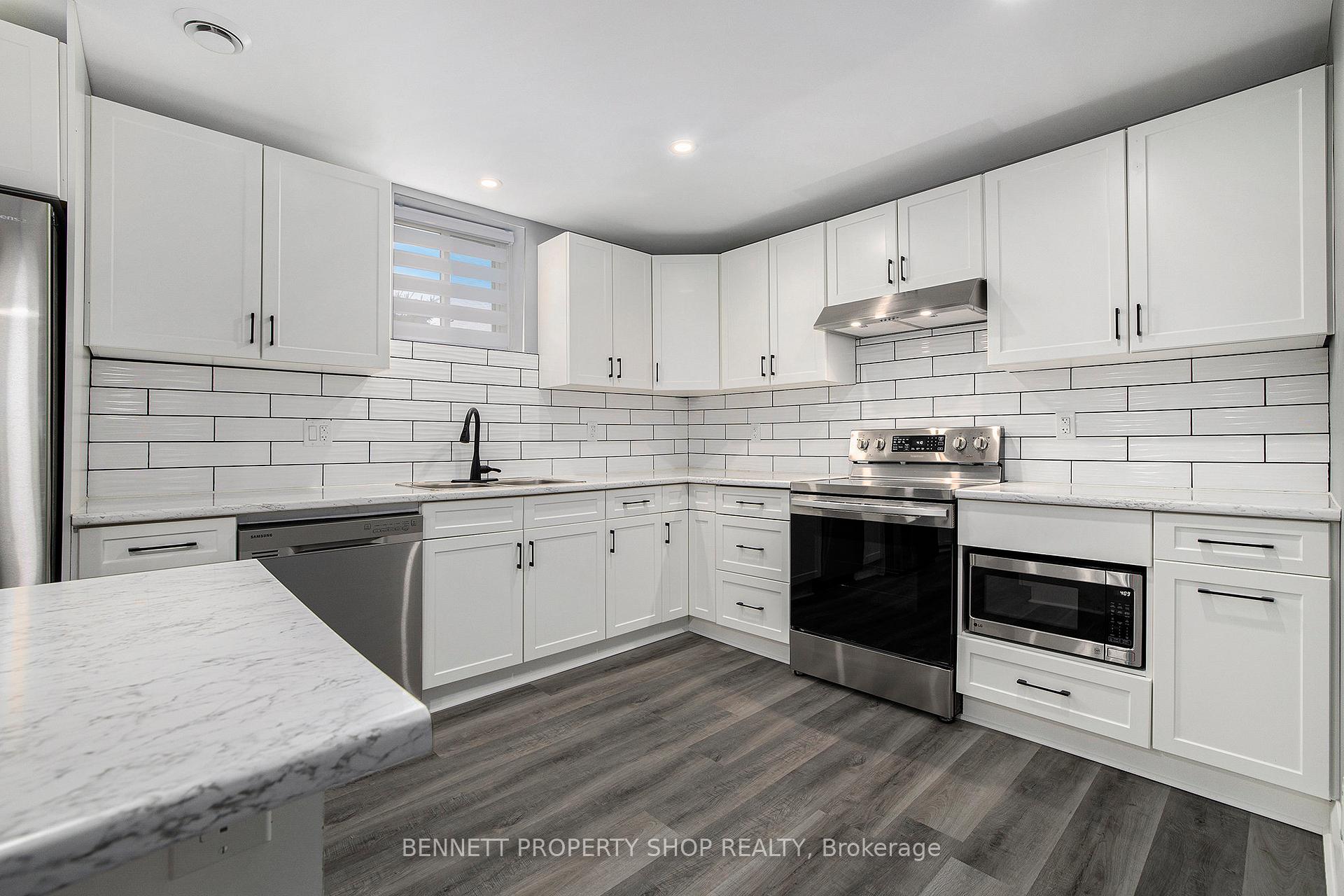 Photo 9 of Unit B, 1383 Maxime Street, Ottawa, Pineview — HOMEH