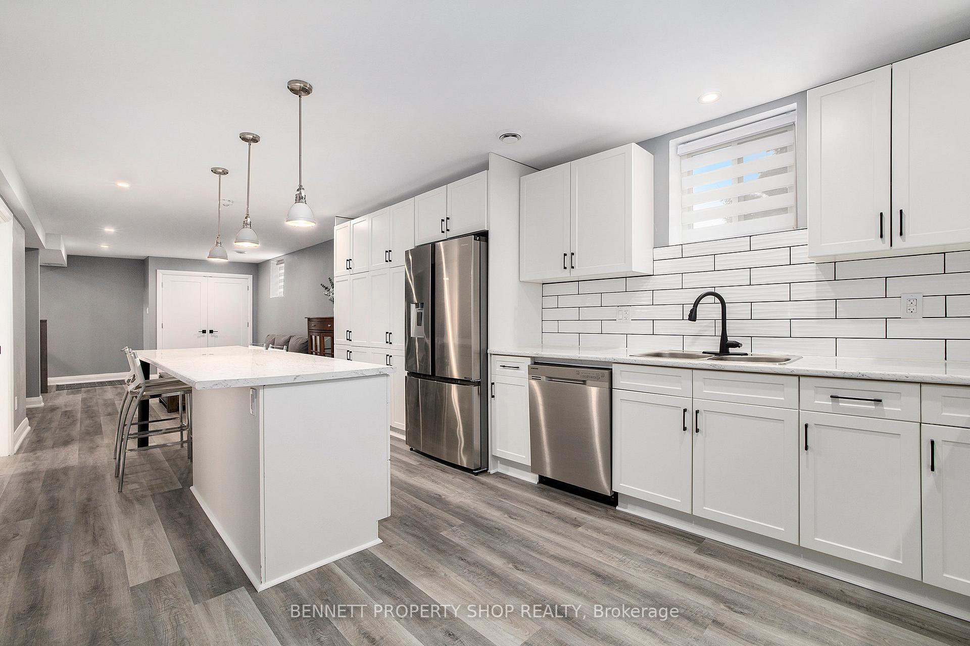 Photo 10 of Unit B, 1383 Maxime Street, Ottawa, Pineview — HOMEH
