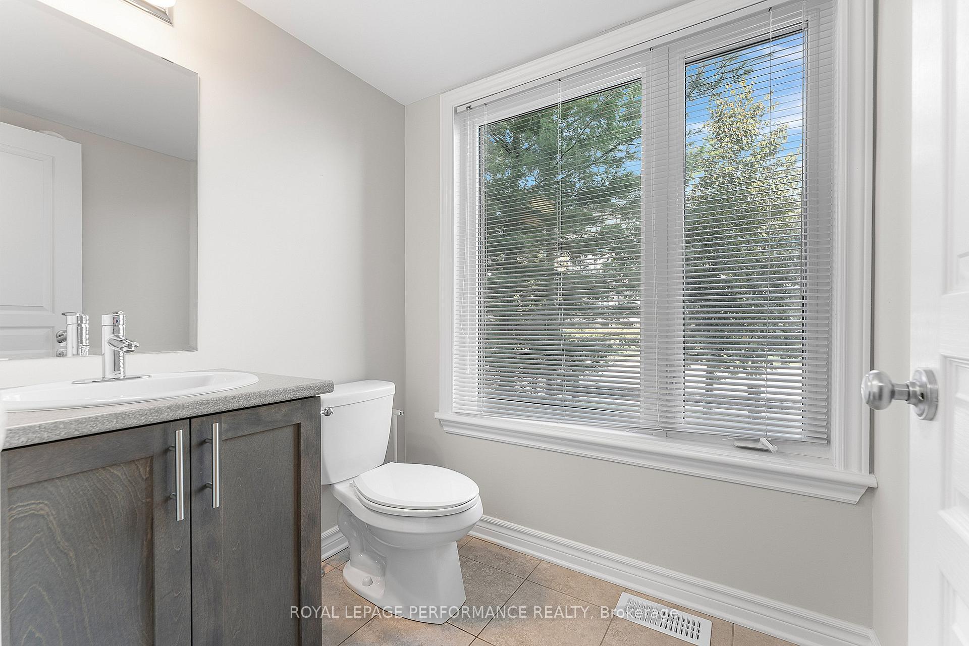 Photo 12 of 96 Stockholm Private, Ottawa, Riverside South/Gloucester Glen — HOMEH