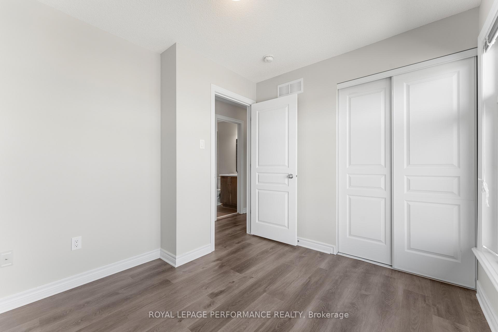 Photo 32 of 96 Stockholm Private, Ottawa, Riverside South/Gloucester Glen — HOMEH