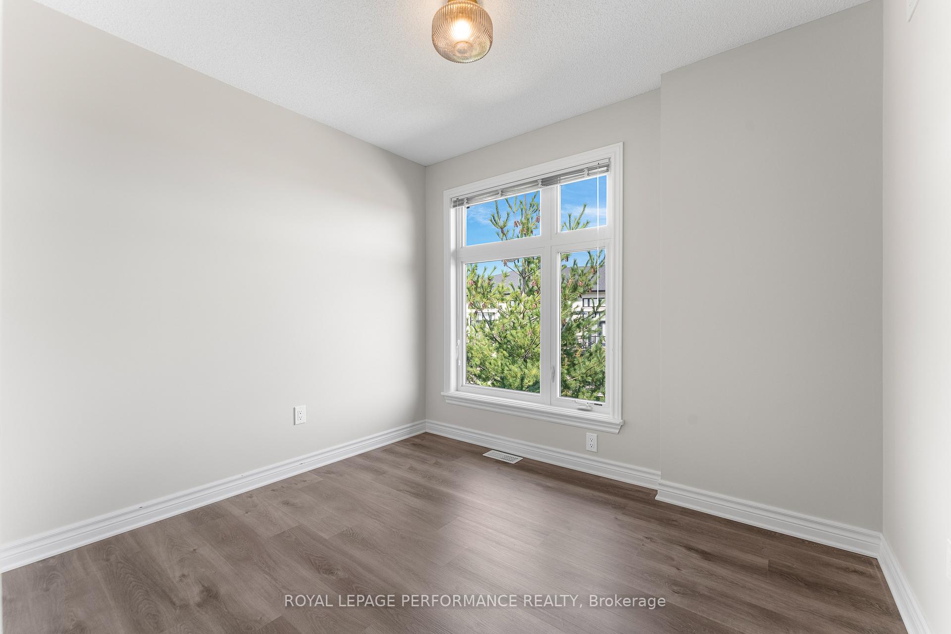 Photo 37 of 96 Stockholm Private, Ottawa, Riverside South/Gloucester Glen — HOMEH
