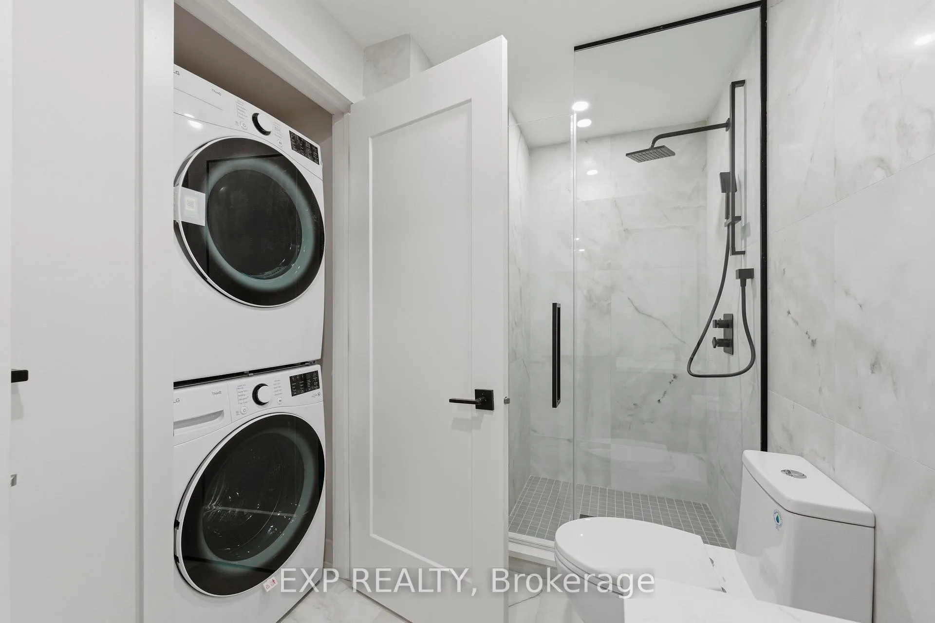 Photo 9 of Unit #C, 514 Roosevelt Avenue, Ottawa, McKellar/Highland — HOMEH