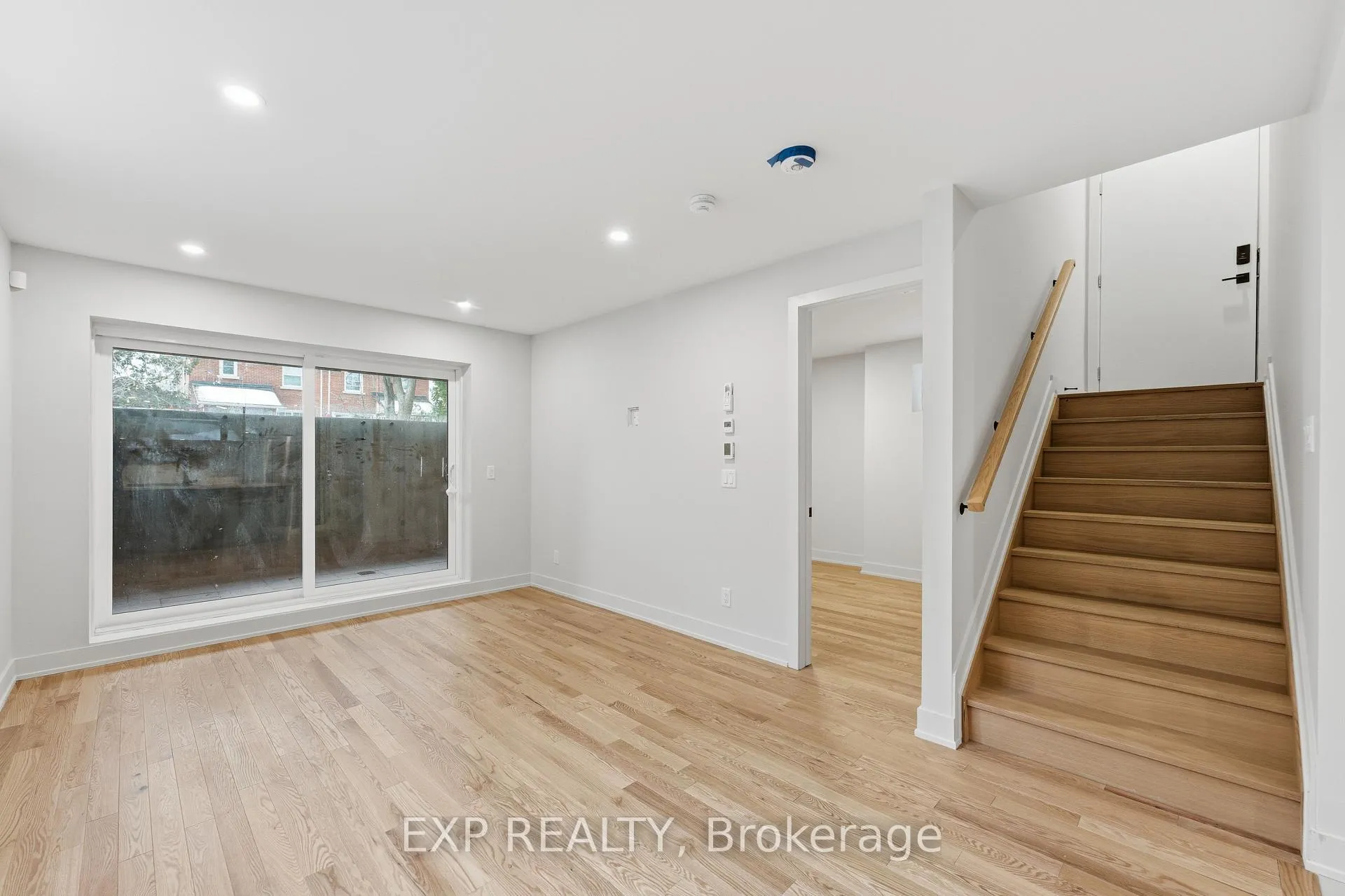 Photo 11 of Unit #C, 514 Roosevelt Avenue, Ottawa, McKellar/Highland — HOMEH