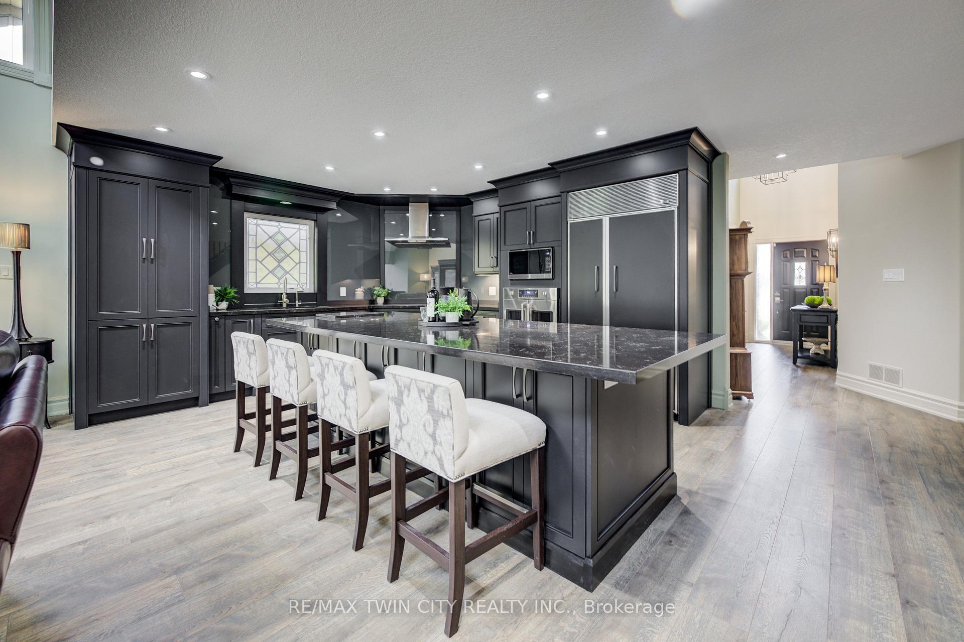 Photo 12 of Unit 9G, 350 Doon Valley Drive, Kitchener, Lower Doon — HOMEH