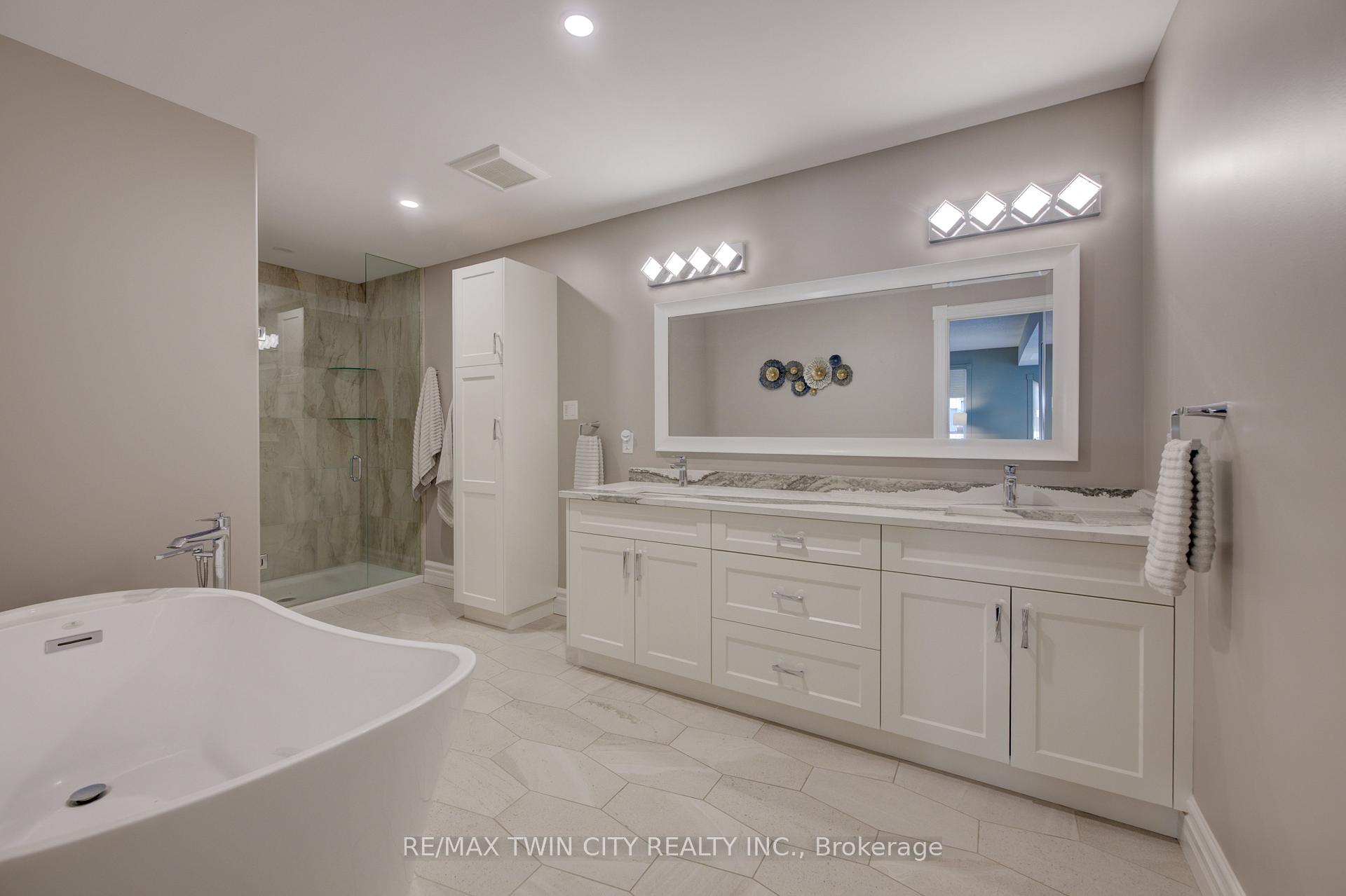 Photo 33 of Unit 9G, 350 Doon Valley Drive, Kitchener, Lower Doon — HOMEH