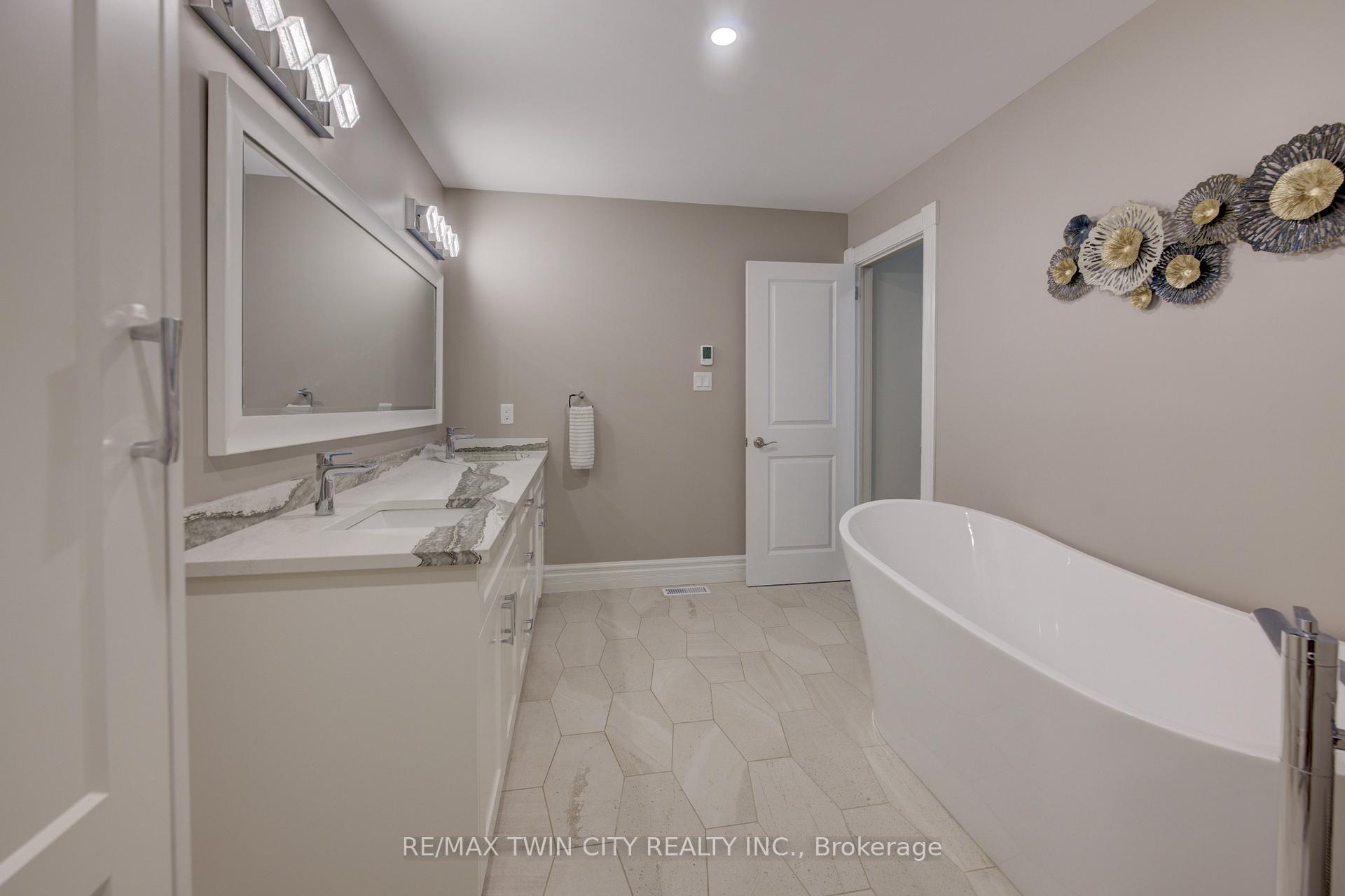 Photo 35 of Unit 9G, 350 Doon Valley Drive, Kitchener, Lower Doon — HOMEH