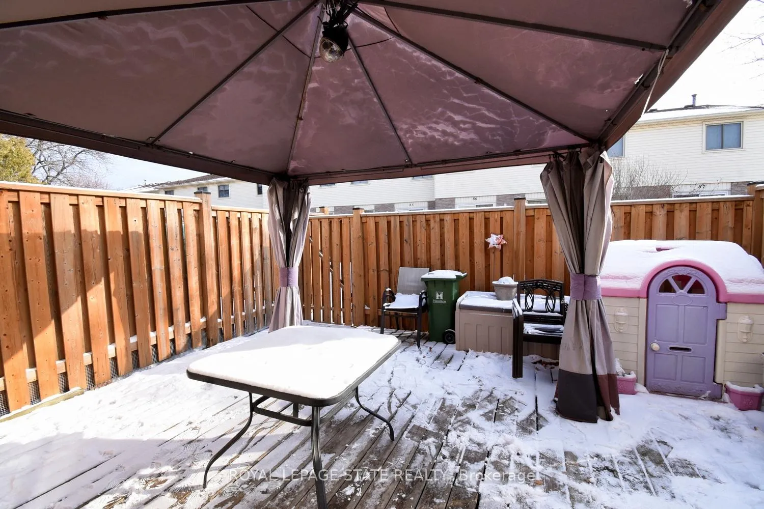 Photo 3 of Unit 73, 150 Gateshead Crescent, Hamilton, Stoney Creek — HOMEH