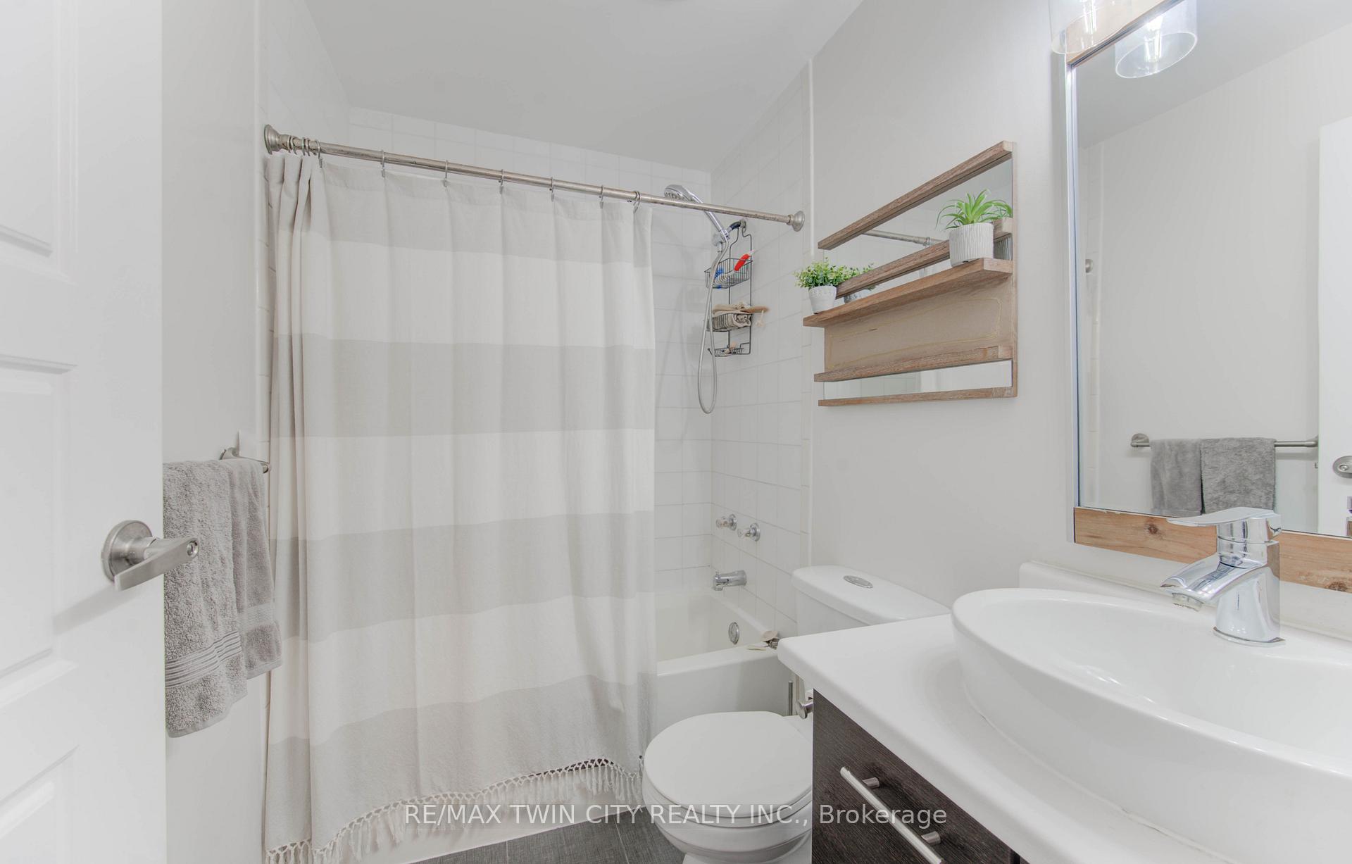 Photo 15 of Unit 211, 35 Green Valley Drive, Kitchener — HOMEH