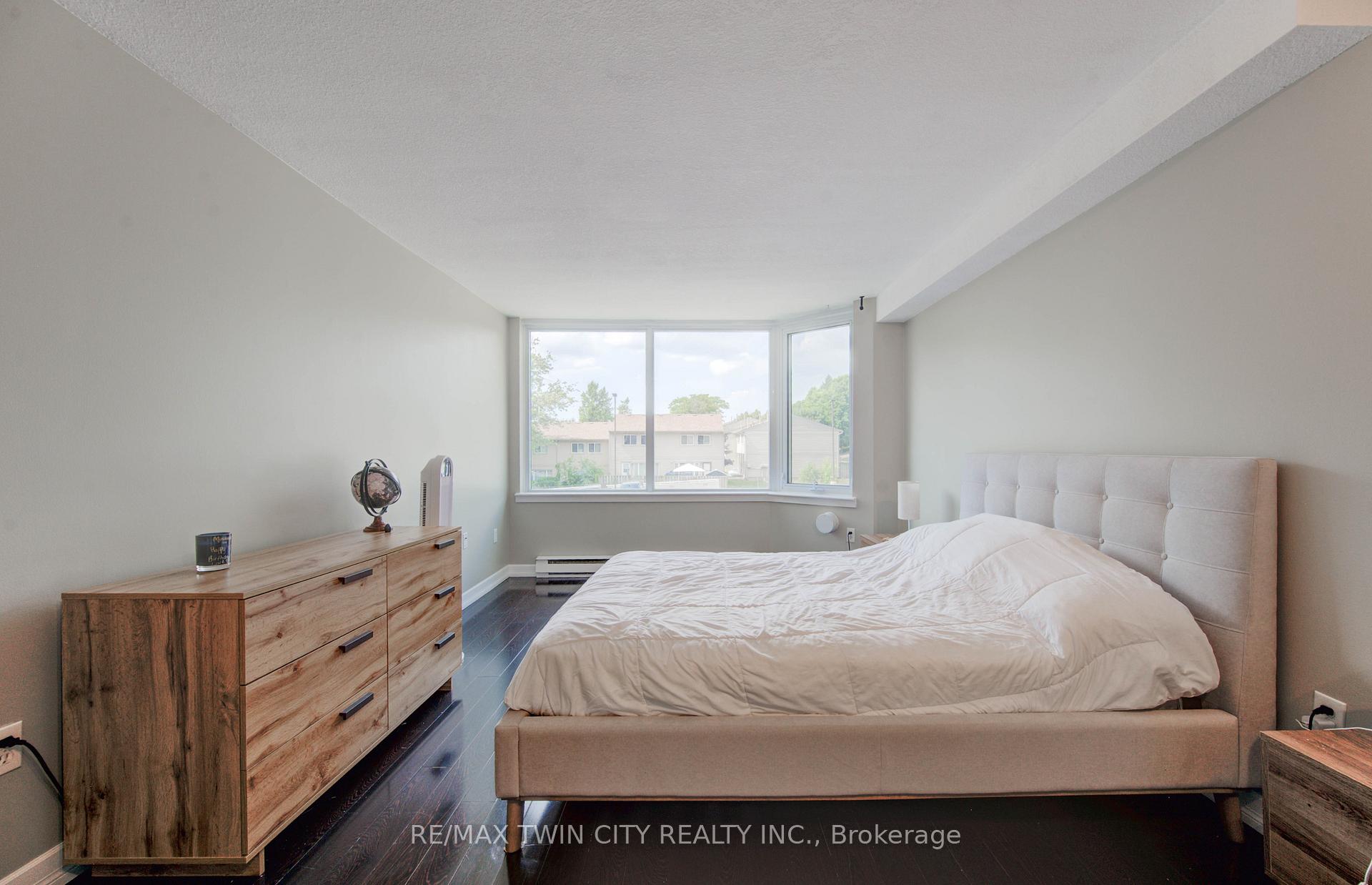 Photo 18 of Unit 211, 35 Green Valley Drive, Kitchener — HOMEH