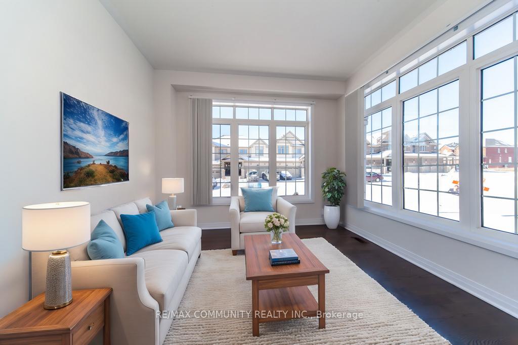 Photo 2 of 41 Horizon Avenue, Cavan Monaghan, Cavan Twp — HOMEH