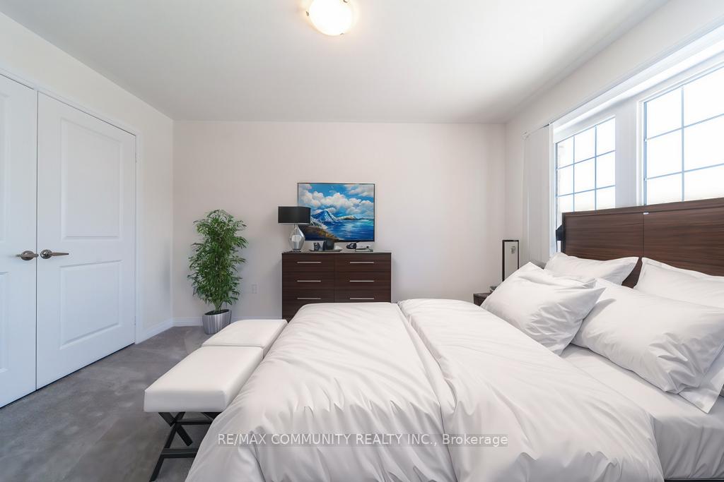 Photo 10 of 41 Horizon Avenue, Cavan Monaghan, Cavan Twp — HOMEH