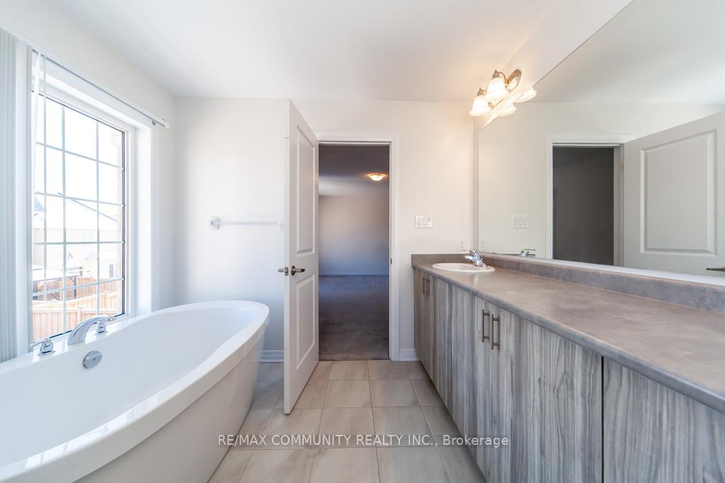 Photo 12 of 41 Horizon Avenue, Cavan Monaghan, Cavan Twp — HOMEH
