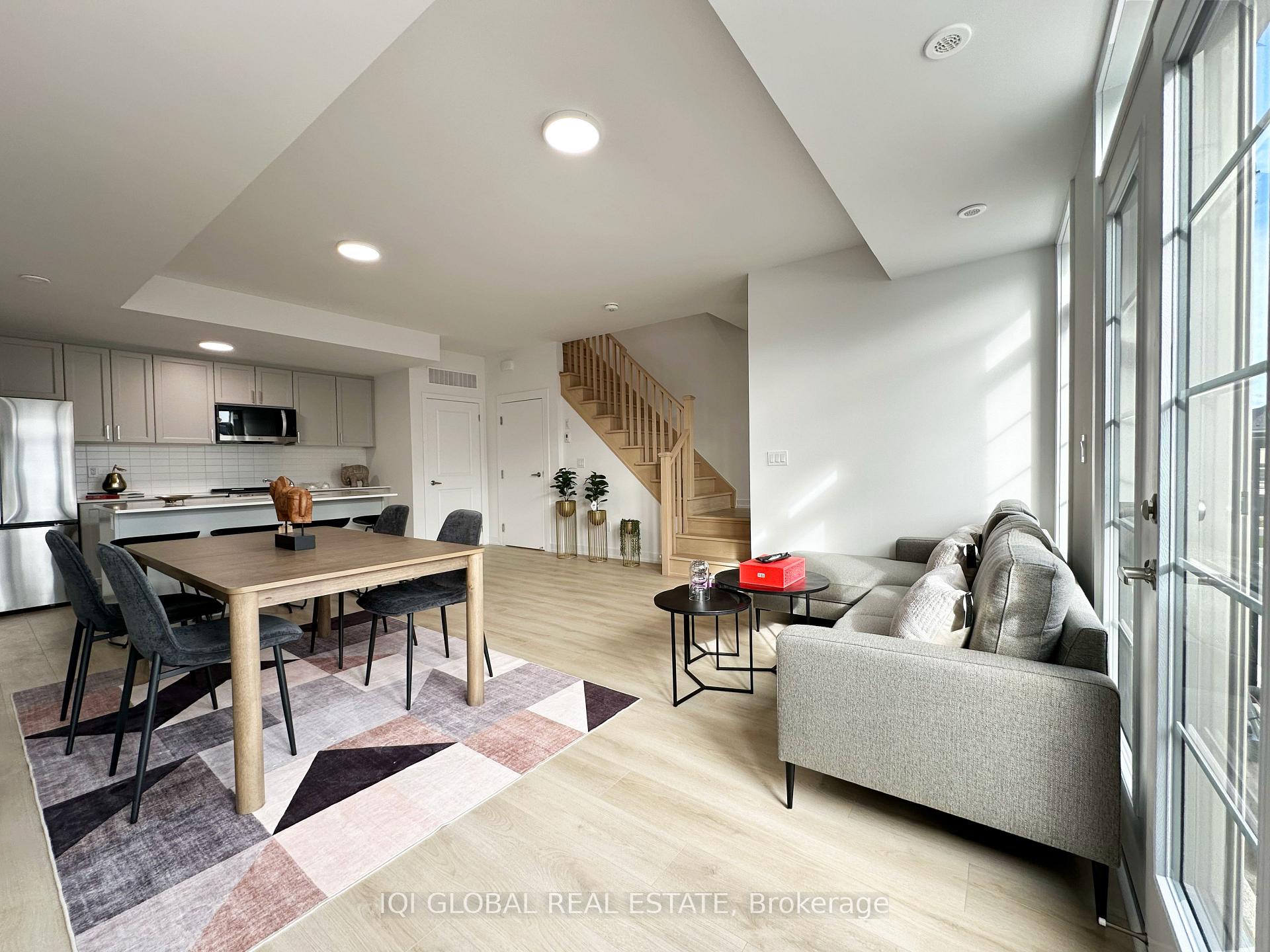 Photo 4 of Unit 109, 1655 Palmers Sawmill Road, Pickering, Duffin Heights — HOMEH