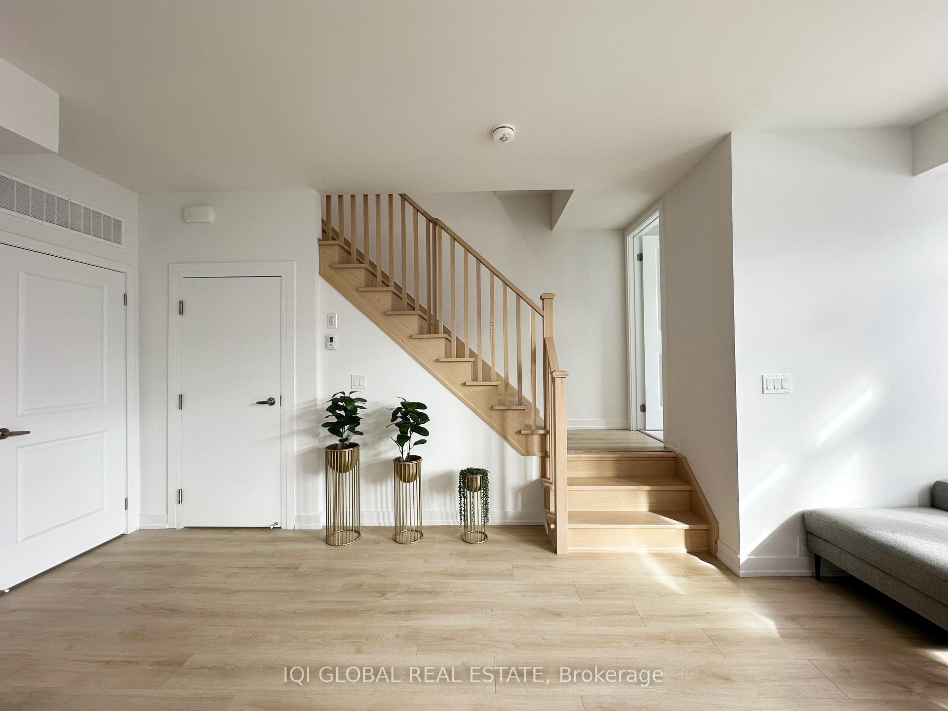 Photo 6 of Unit 109, 1655 Palmers Sawmill Road, Pickering, Duffin Heights — HOMEH