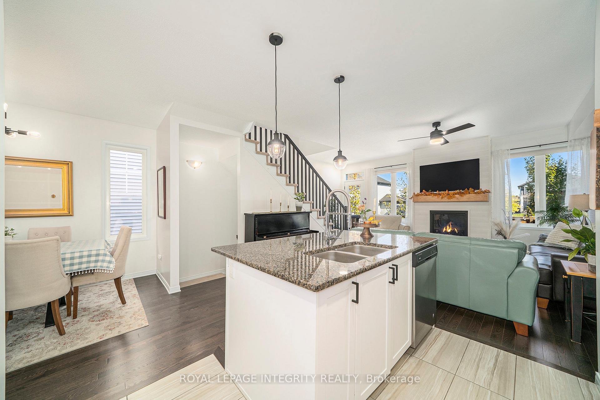 Photo 8 of 19 Riddell Street, Carleton Place — HOMEH