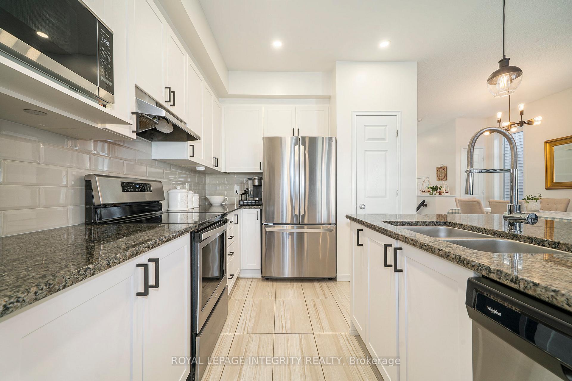 Photo 7 of 19 Riddell Street, Carleton Place — HOMEH