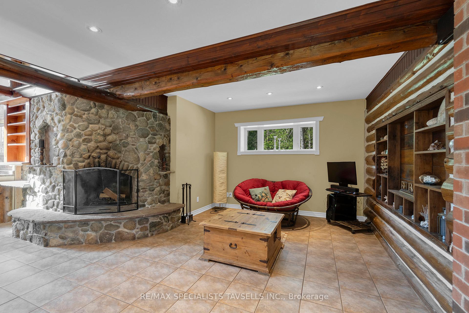 Photo 4 of 16042 Kennedy Road, Caledon, Rural Caledon — HOMEH