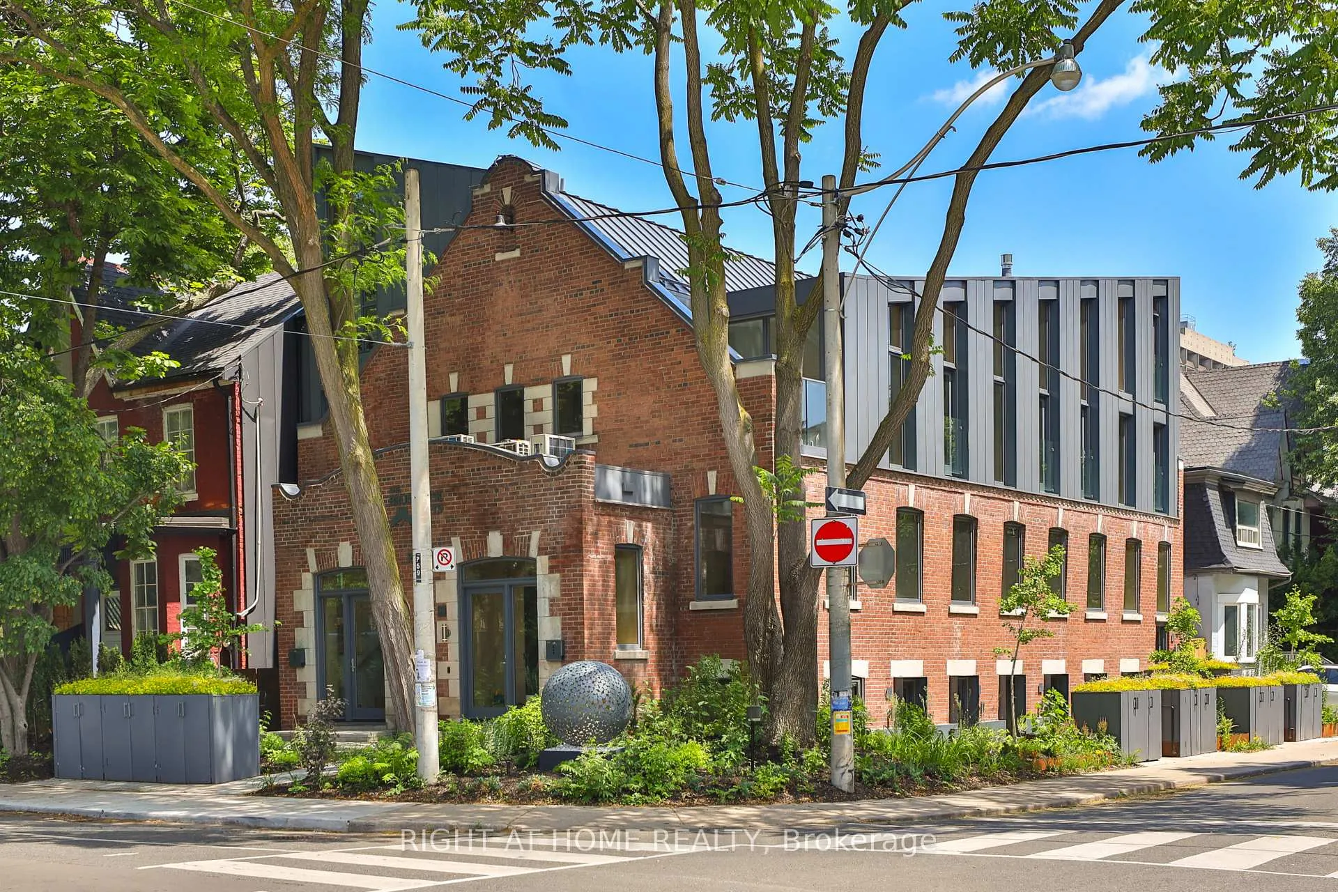 Front of Unit PH 2, 225 Brunswick Avenue