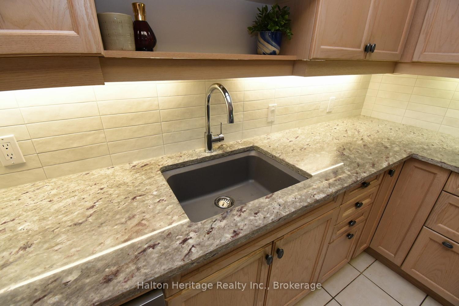 Photo 19 of Unit 509, 77 Governors Road, Hamilton, Dundas — HOMEH