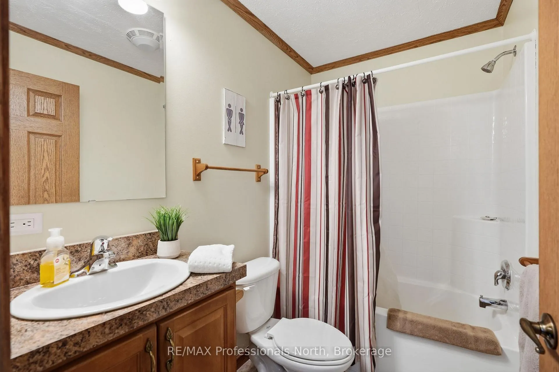 Photo 21 of 537 Spring Hill Road W, Ryerson — HOMEH