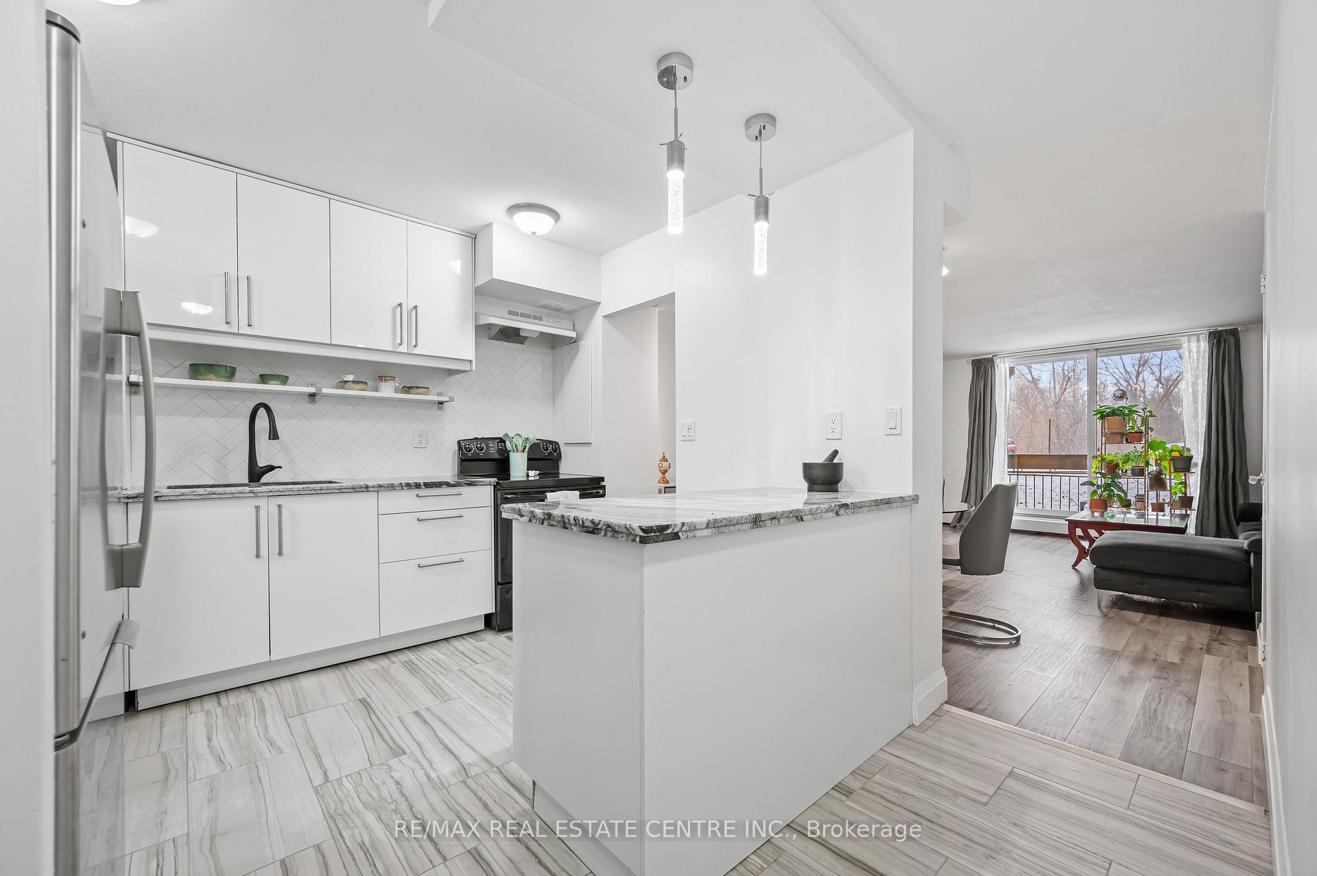Photo 1 of Unit 141, 350 Quigley Road, Hamilton, Vincent — HOMEH