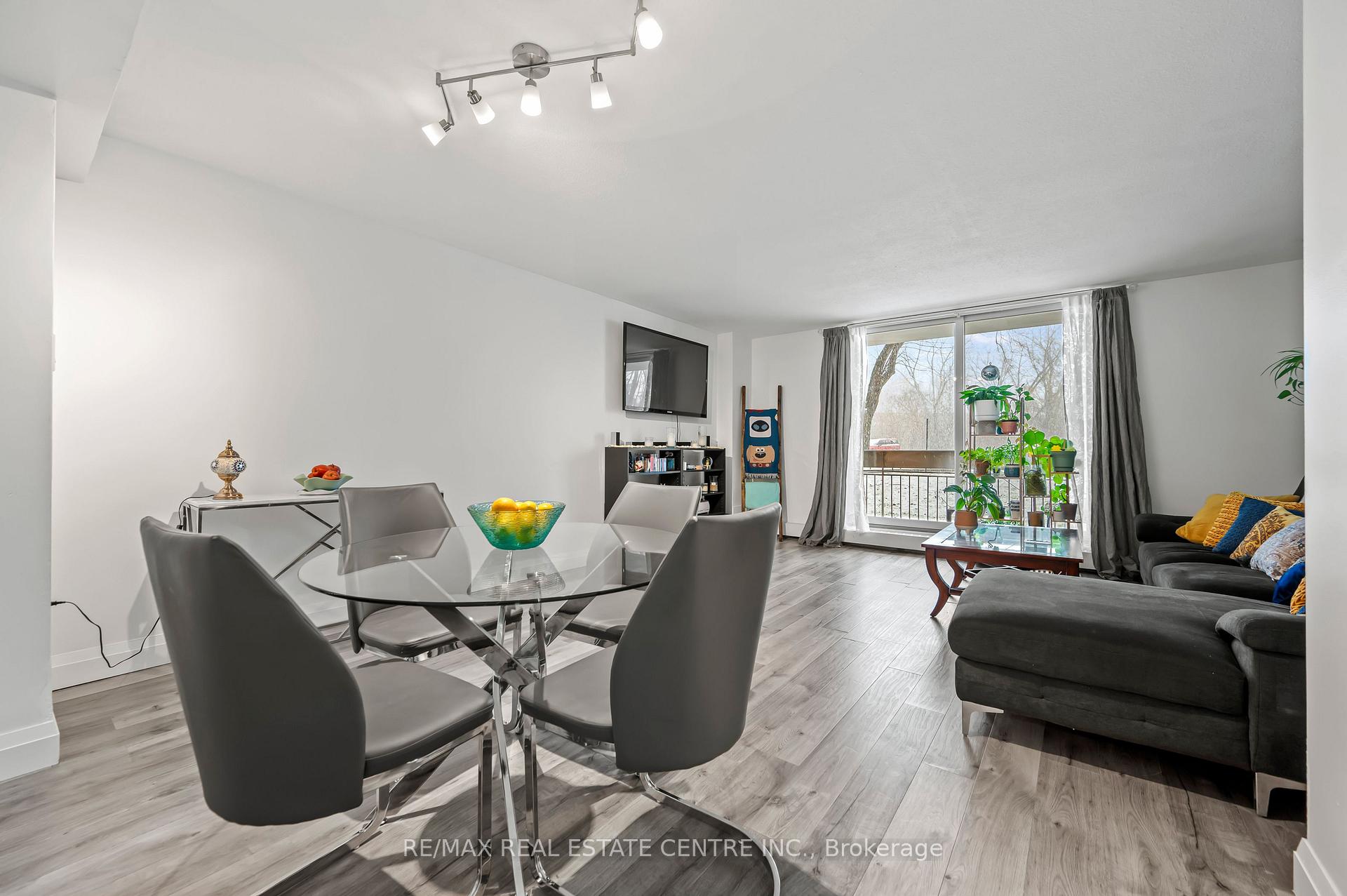 Photo 7 of Unit 141, 350 Quigley Road, Hamilton, Vincent — HOMEH