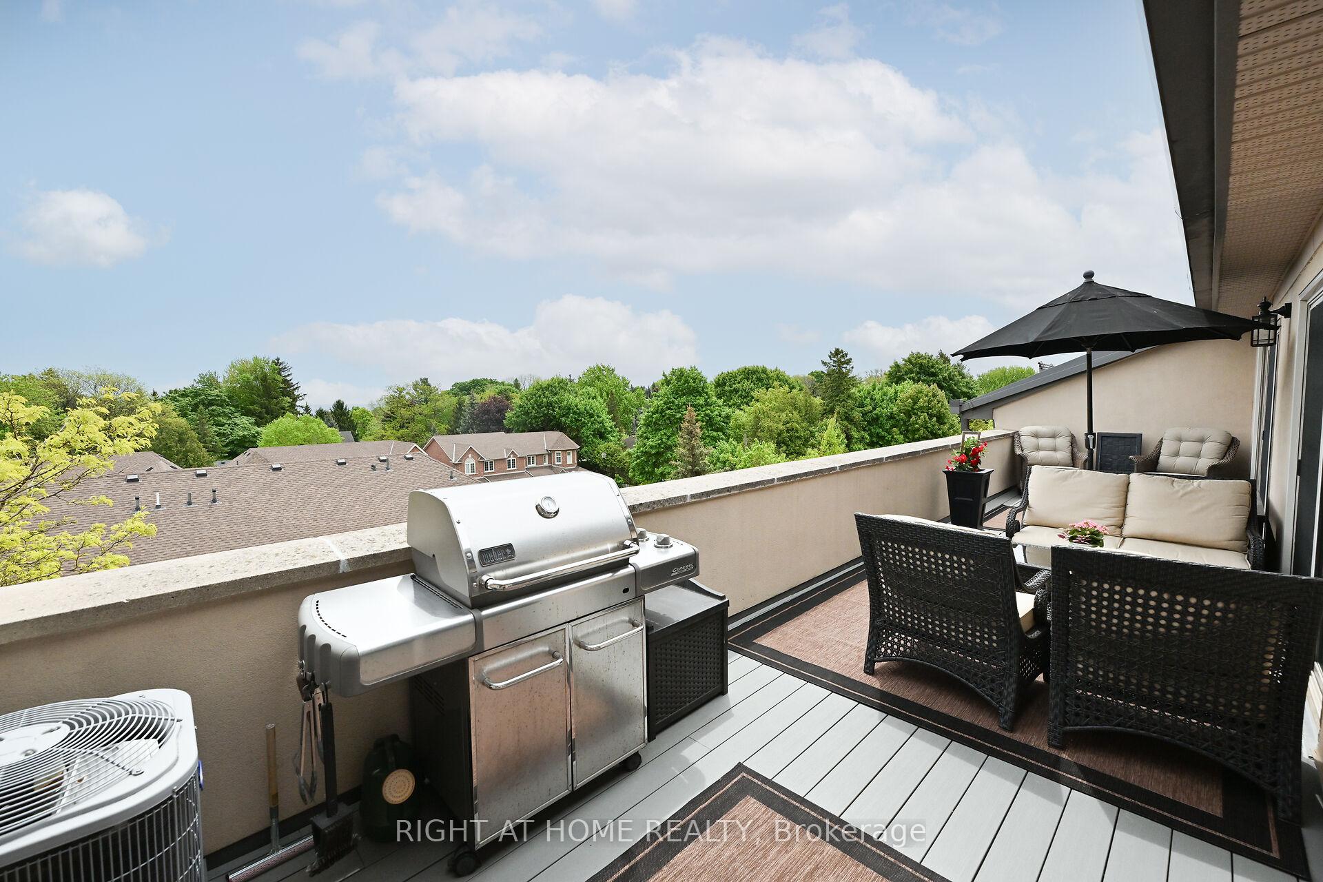 Photo 4 of Unit 403, 262 Dundas Street E, Hamilton, Waterdown — HOMEH