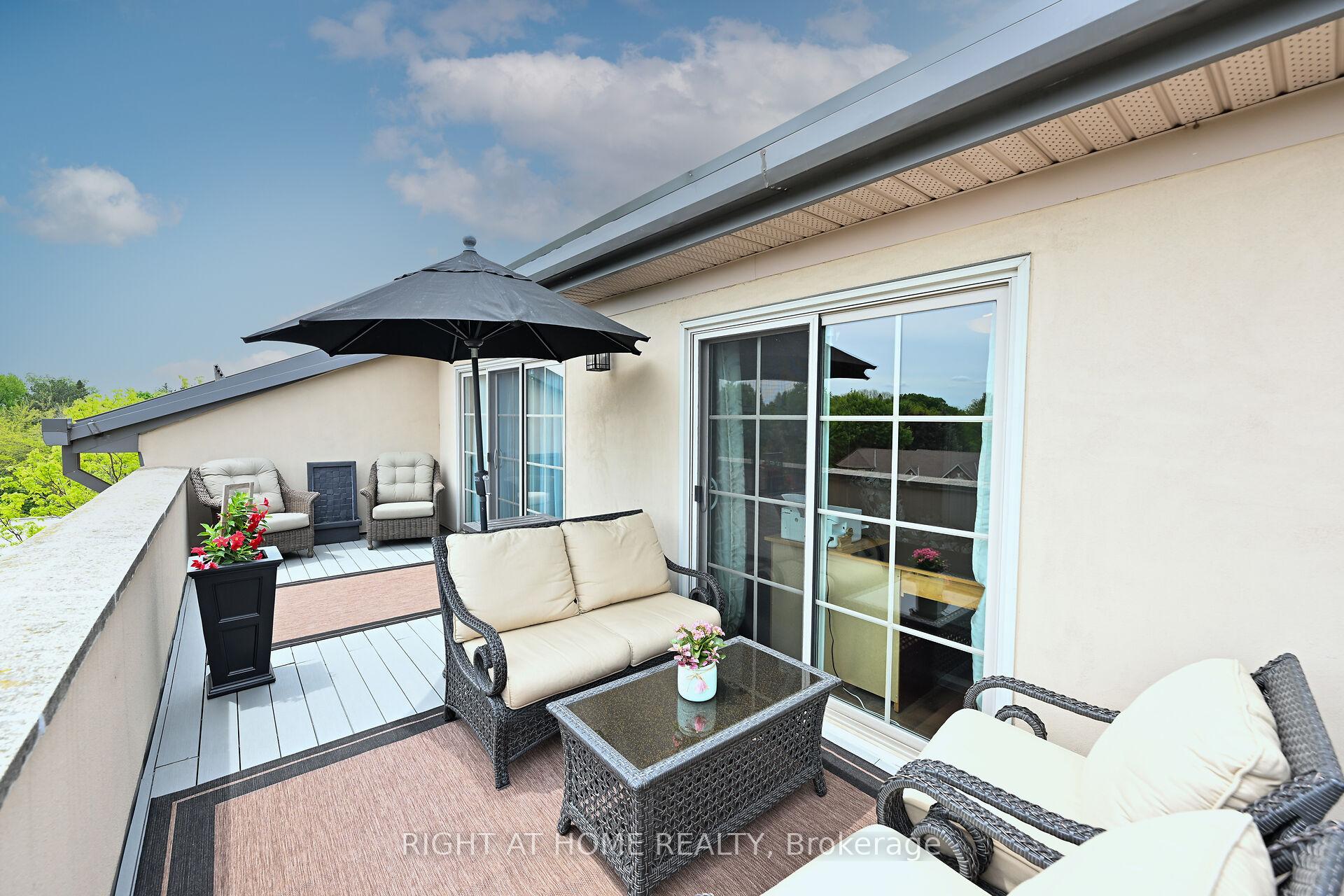 Photo 15 of Unit 403, 262 Dundas Street E, Hamilton, Waterdown — HOMEH