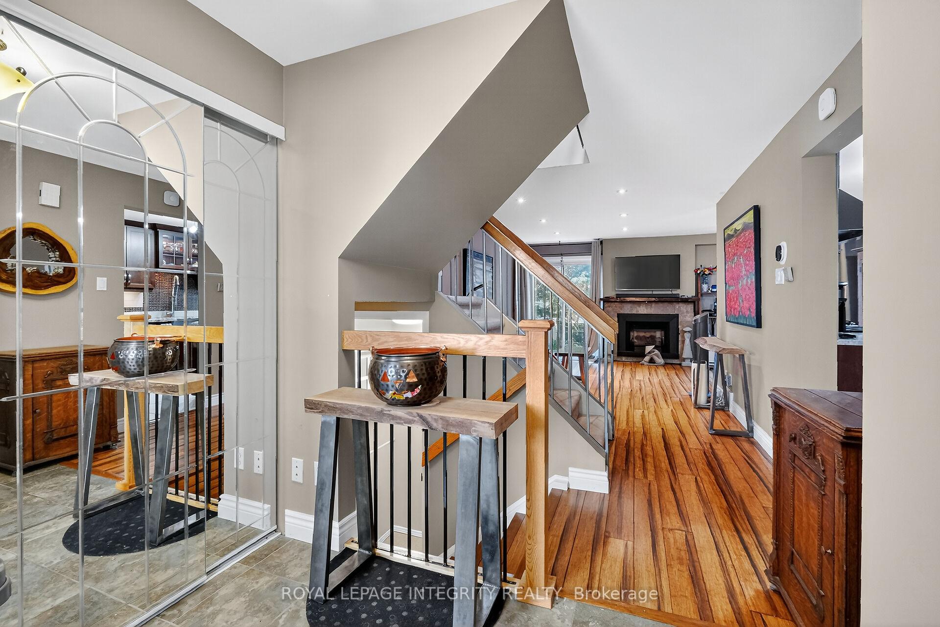 Photo 6 of 40 Shadetree Crescent, Ottawa, Borden Farm/Stewart Farm/Carleton Heights/Parkwood Hills — HOMEH