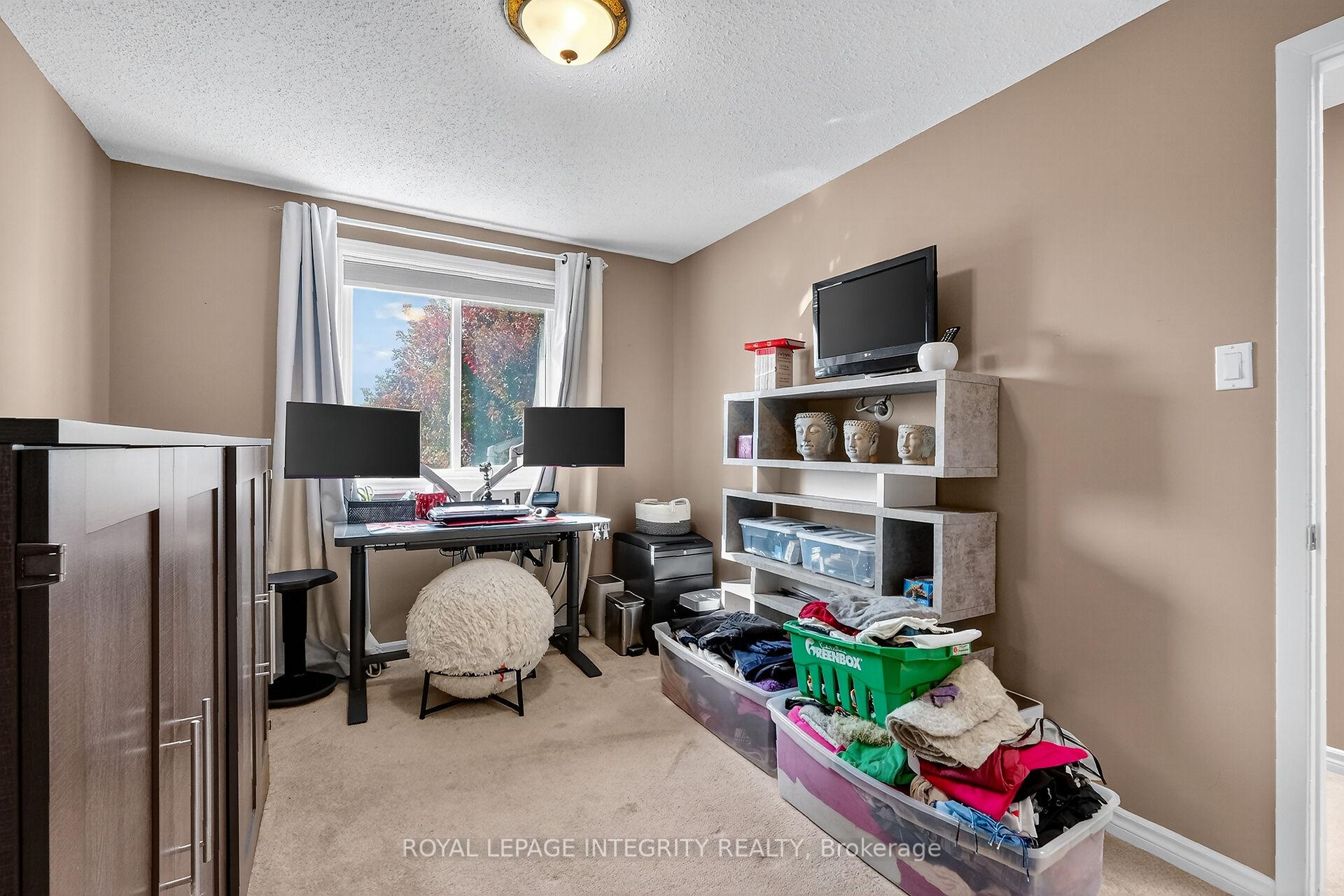 Photo 22 of 40 Shadetree Crescent, Ottawa, Borden Farm/Stewart Farm/Carleton Heights/Parkwood Hills — HOMEH