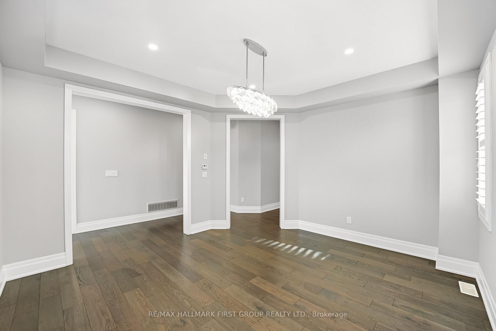 Photo 7 of Unit Main & Upper, 19 Purdy Place, Clarington, Bowmanville — HOMEH