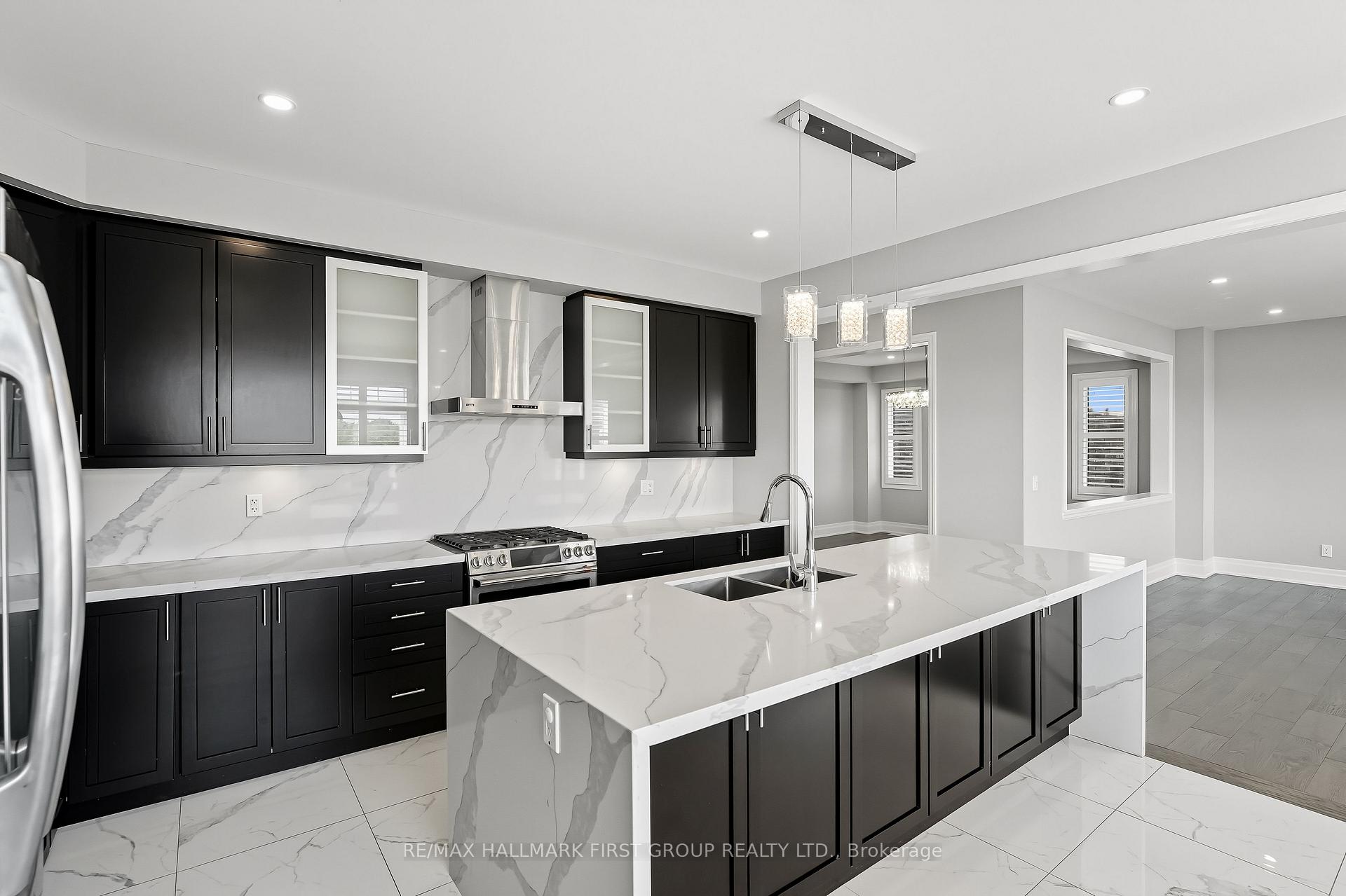 Photo 24 of Unit Main & Upper, 19 Purdy Place, Clarington, Bowmanville — HOMEH