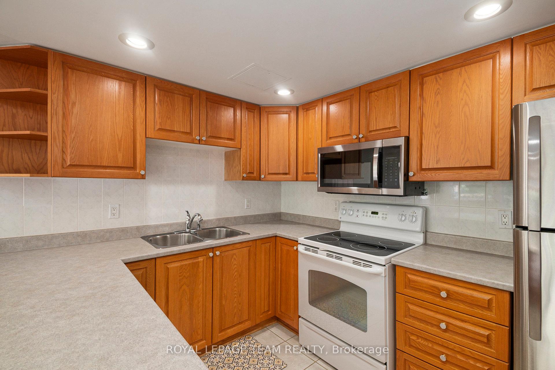 Photo 4 of Unit 507, 320 Centrum Boulevard, Ottawa, Bilberry Creek/Queenswood Heights — HOMEH