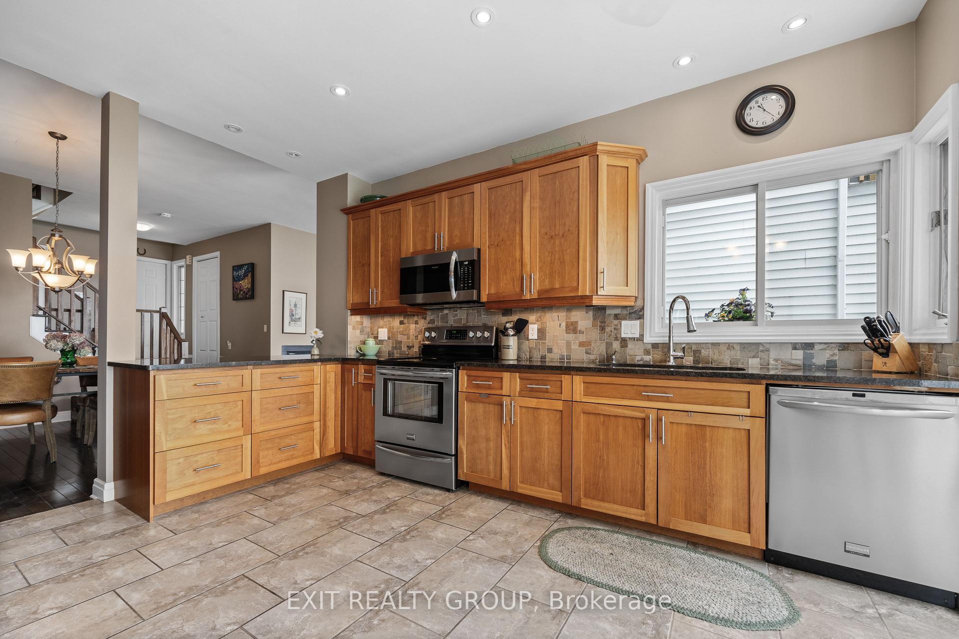 Photo 15 of Unit 13, 31 Keegan Parkway, Belleville, Belleville Ward — HOMEH