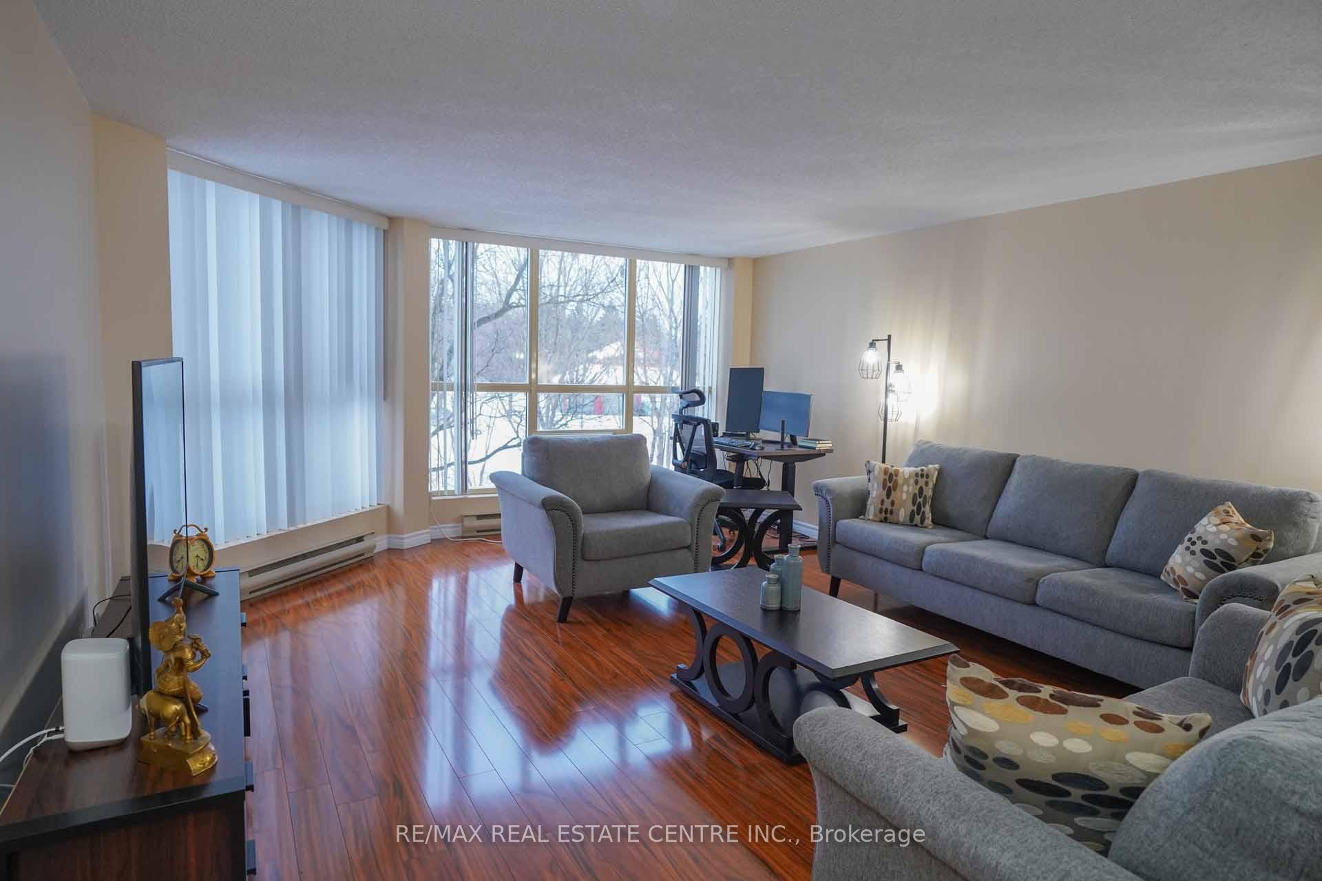 Photo 8 of Unit 204, 24 Marilyn Drive, Guelph, Riverside Park — HOMEH