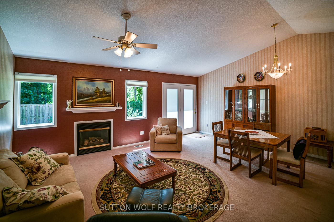 Photo 6 of Unit 8, 375 Scott Street, Strathroy-Caradoc, SE — HOMEH