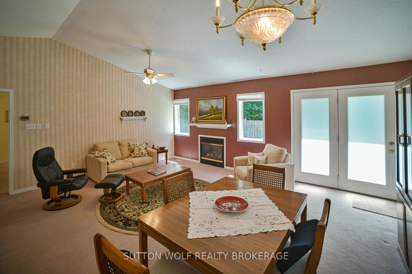 Photo 7 of Unit 8, 375 Scott Street, Strathroy-Caradoc, SE — HOMEH