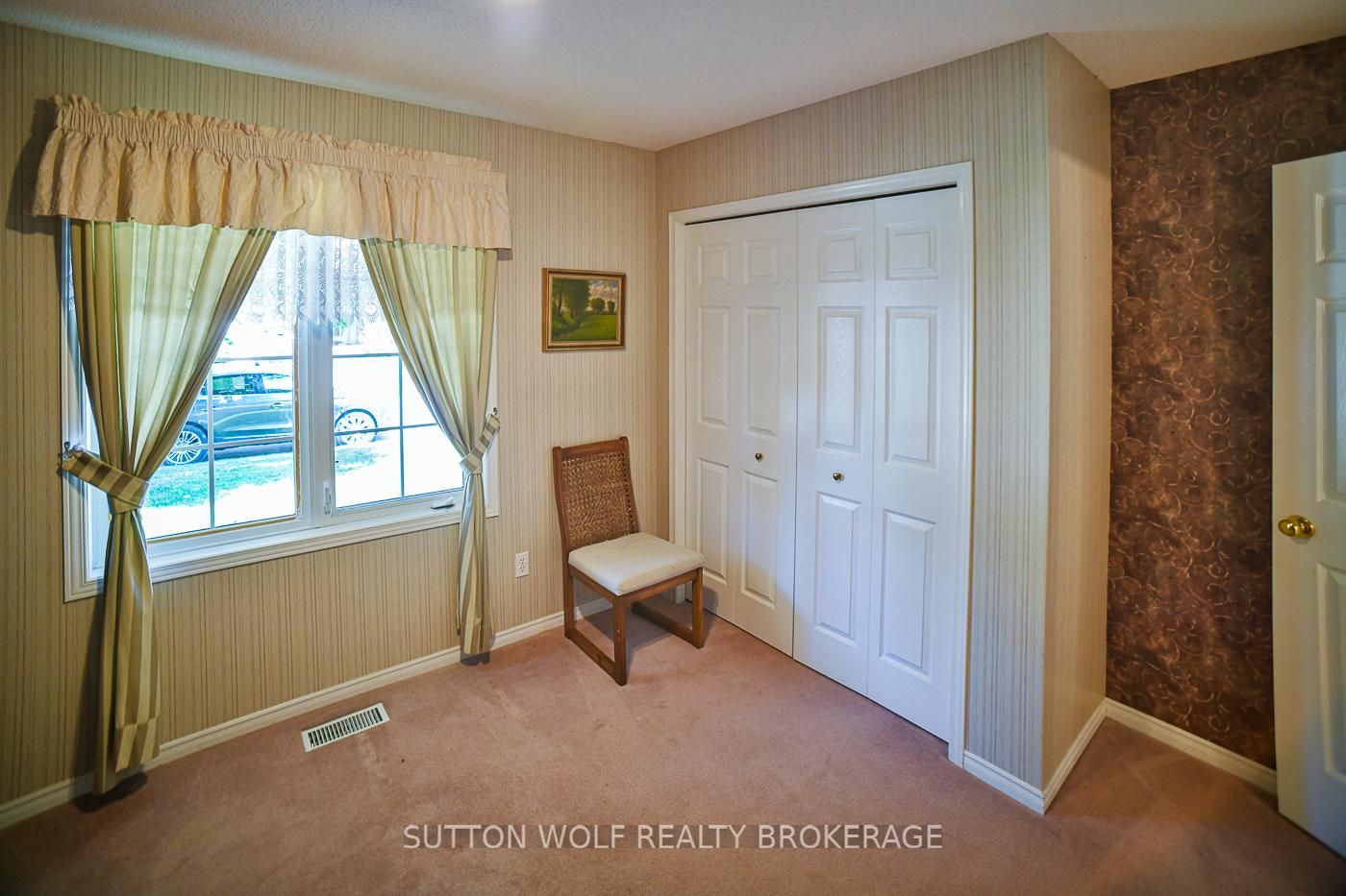 Photo 17 of Unit 8, 375 Scott Street, Strathroy-Caradoc, SE — HOMEH