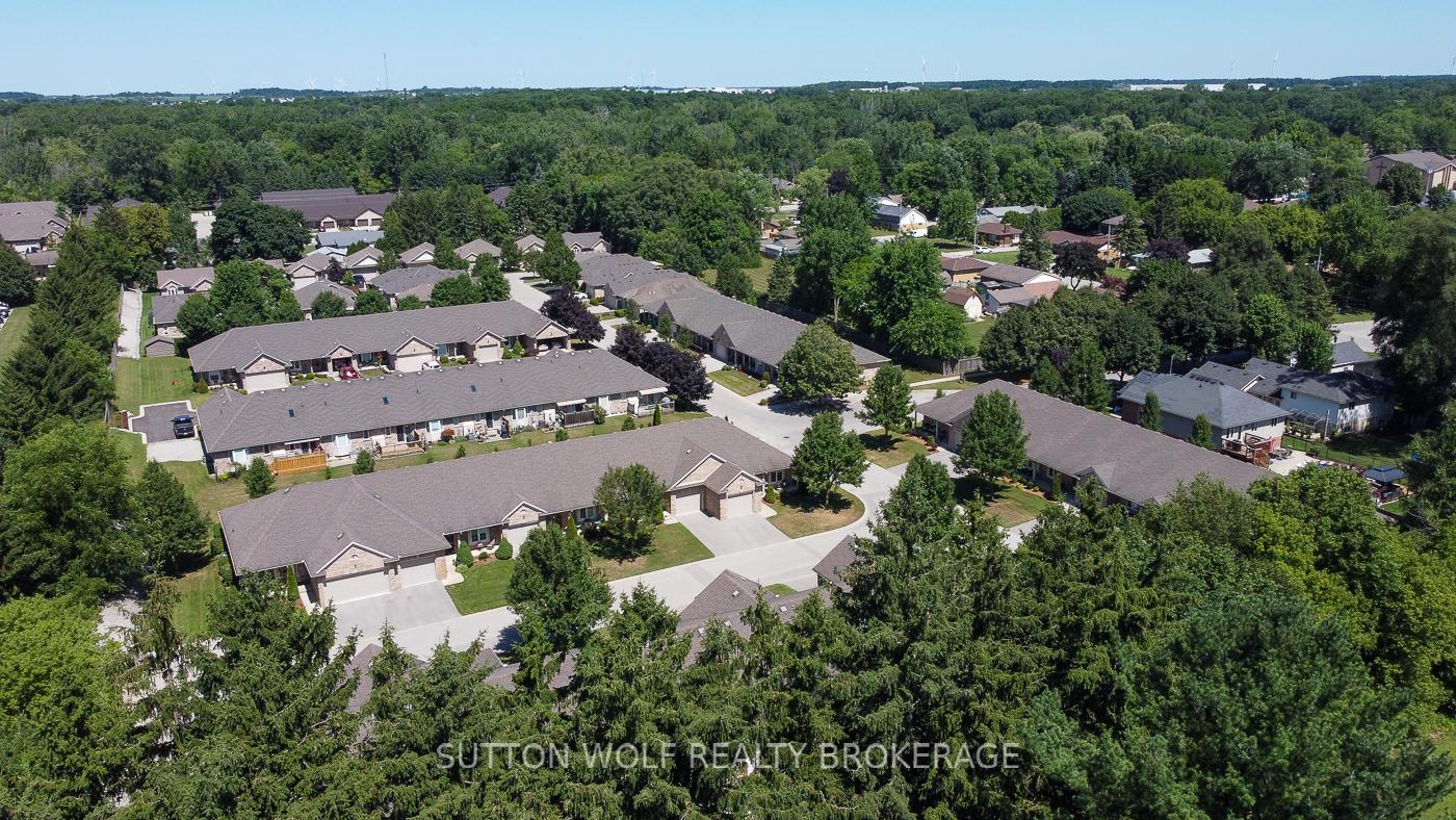 Photo 33 of Unit 8, 375 Scott Street, Strathroy-Caradoc, SE — HOMEH