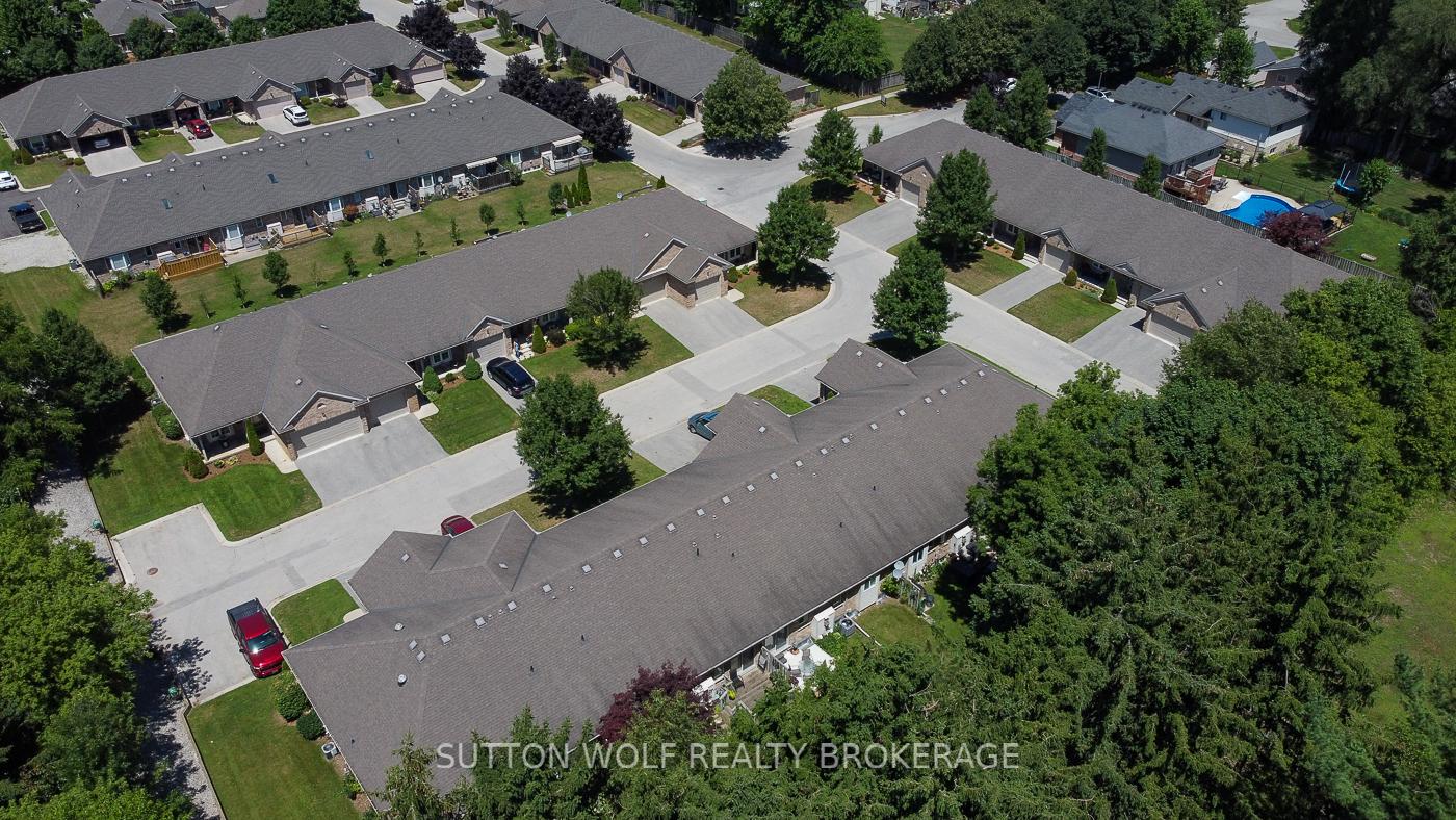Photo 34 of Unit 8, 375 Scott Street, Strathroy-Caradoc, SE — HOMEH