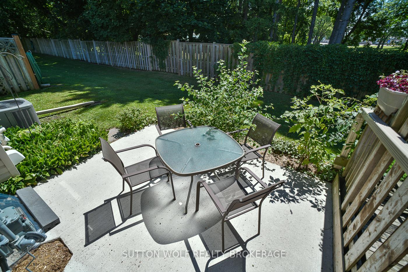 Photo 35 of Unit 8, 375 Scott Street, Strathroy-Caradoc, SE — HOMEH