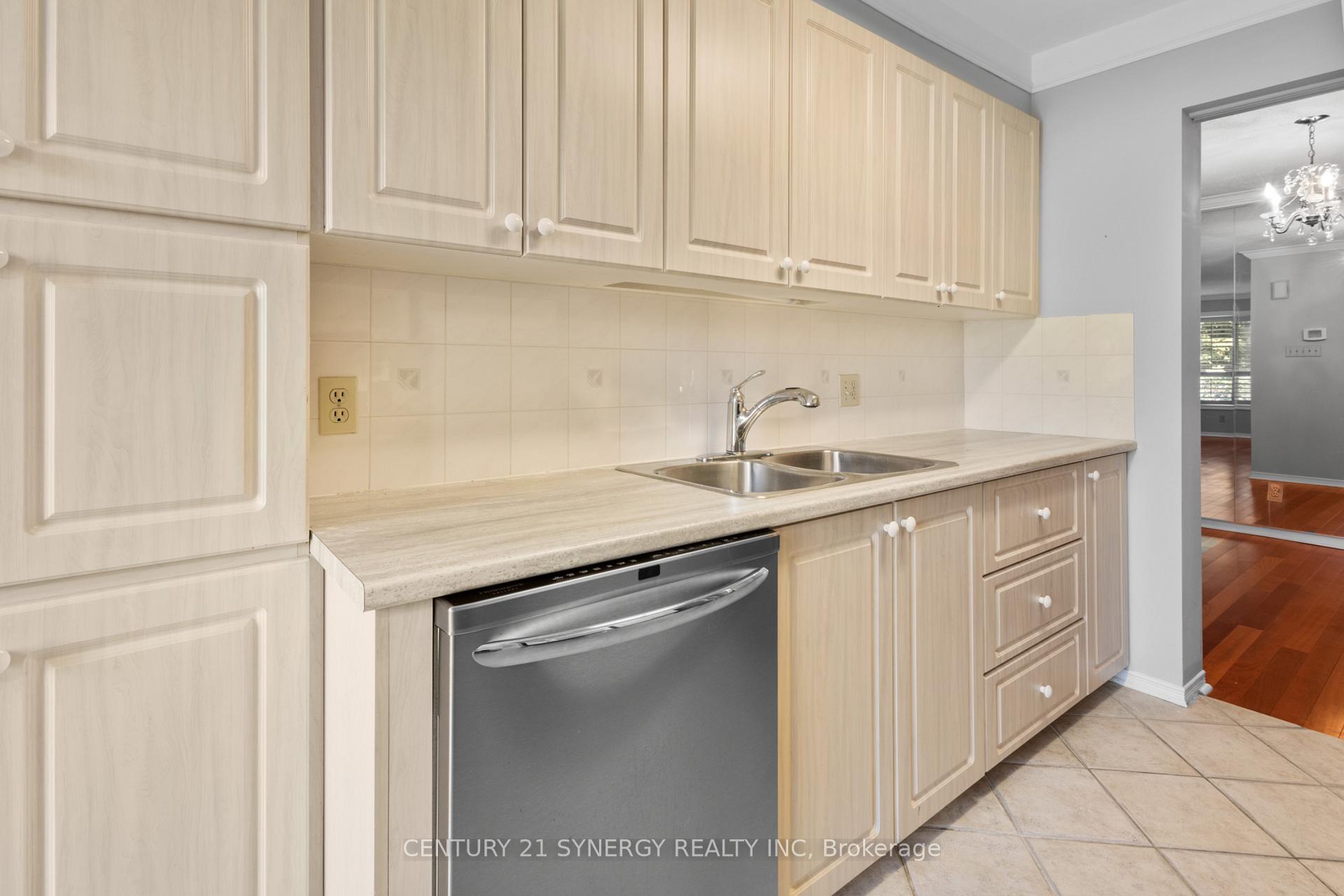 Photo 11 of 62 Stonebriar Drive, Ottawa, Centrepointe — HOMEH