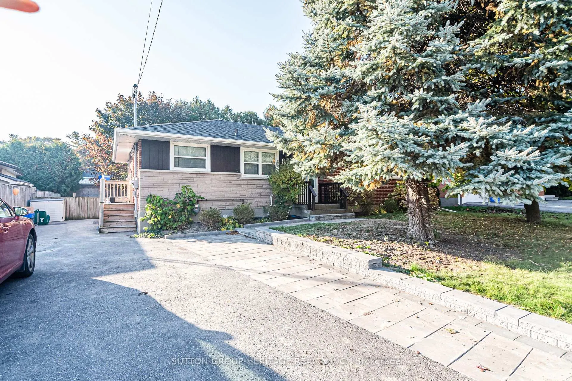 Photo 2 of Unit Bsmt, 185 Rossland Road E, Oshawa, O'Neill — HOMEH