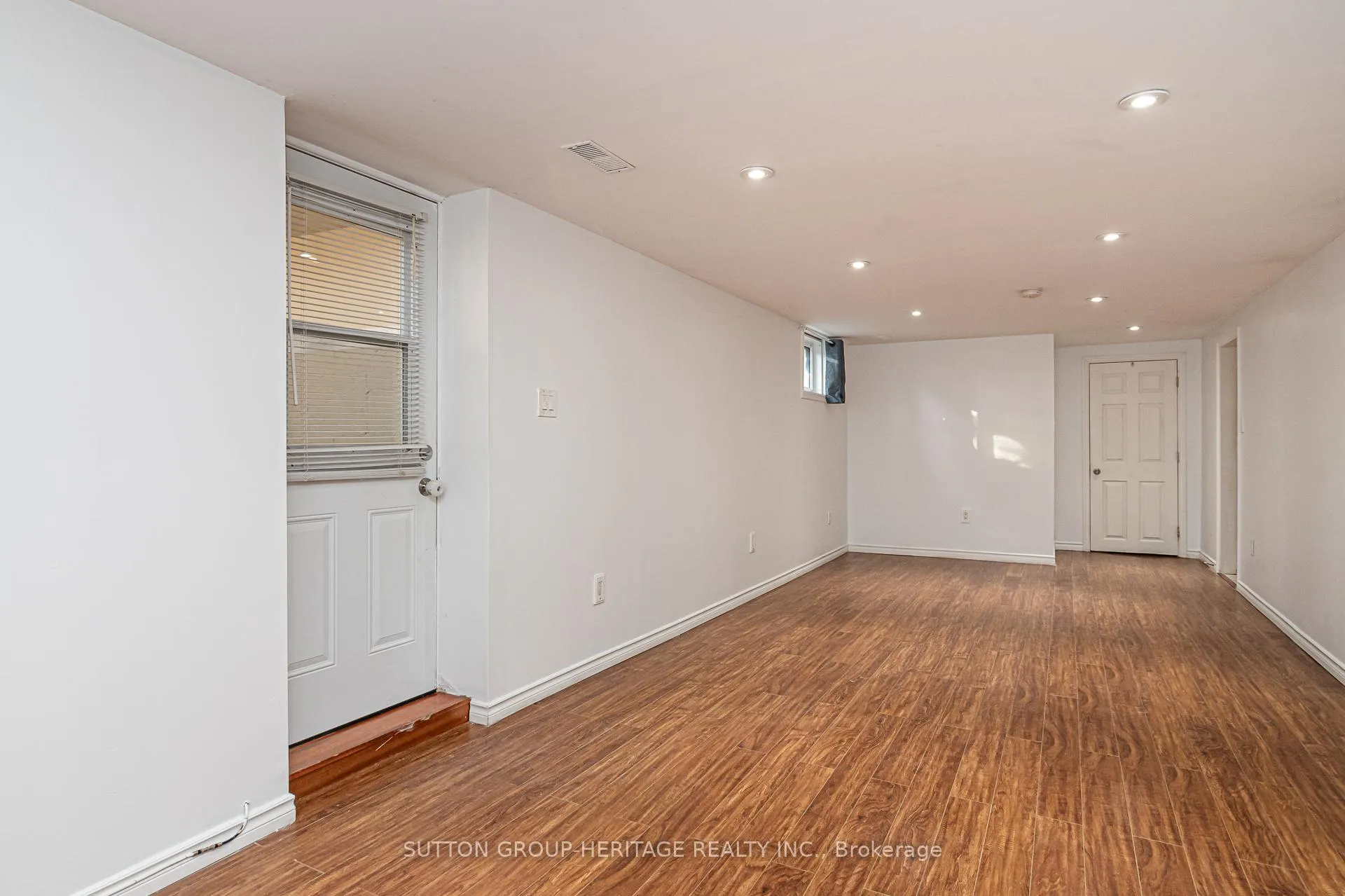 Photo 6 of Unit Bsmt, 185 Rossland Road E, Oshawa, O'Neill — HOMEH
