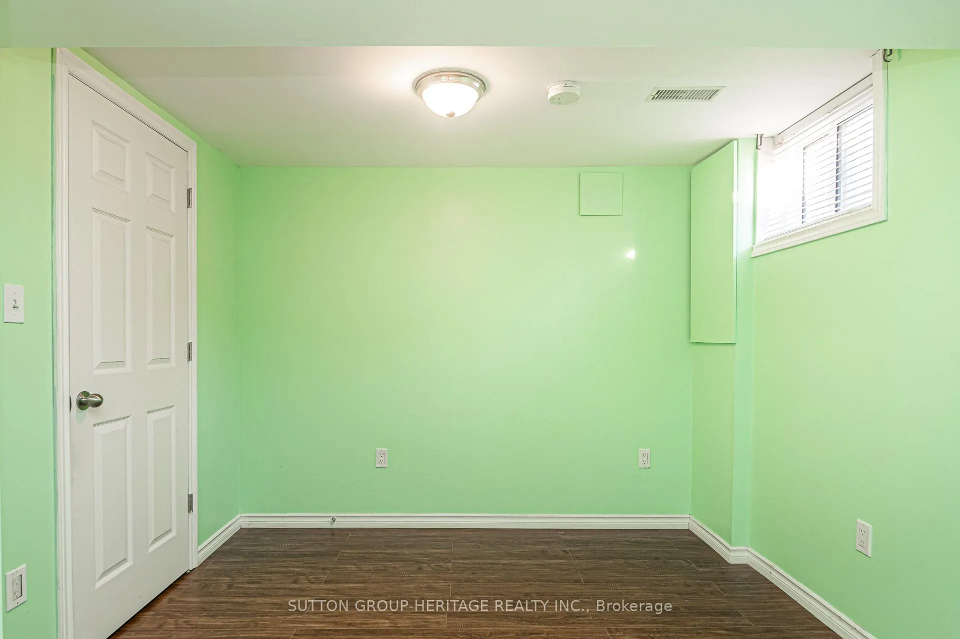 Photo 11 of Unit Bsmt, 185 Rossland Road E, Oshawa, O'Neill — HOMEH