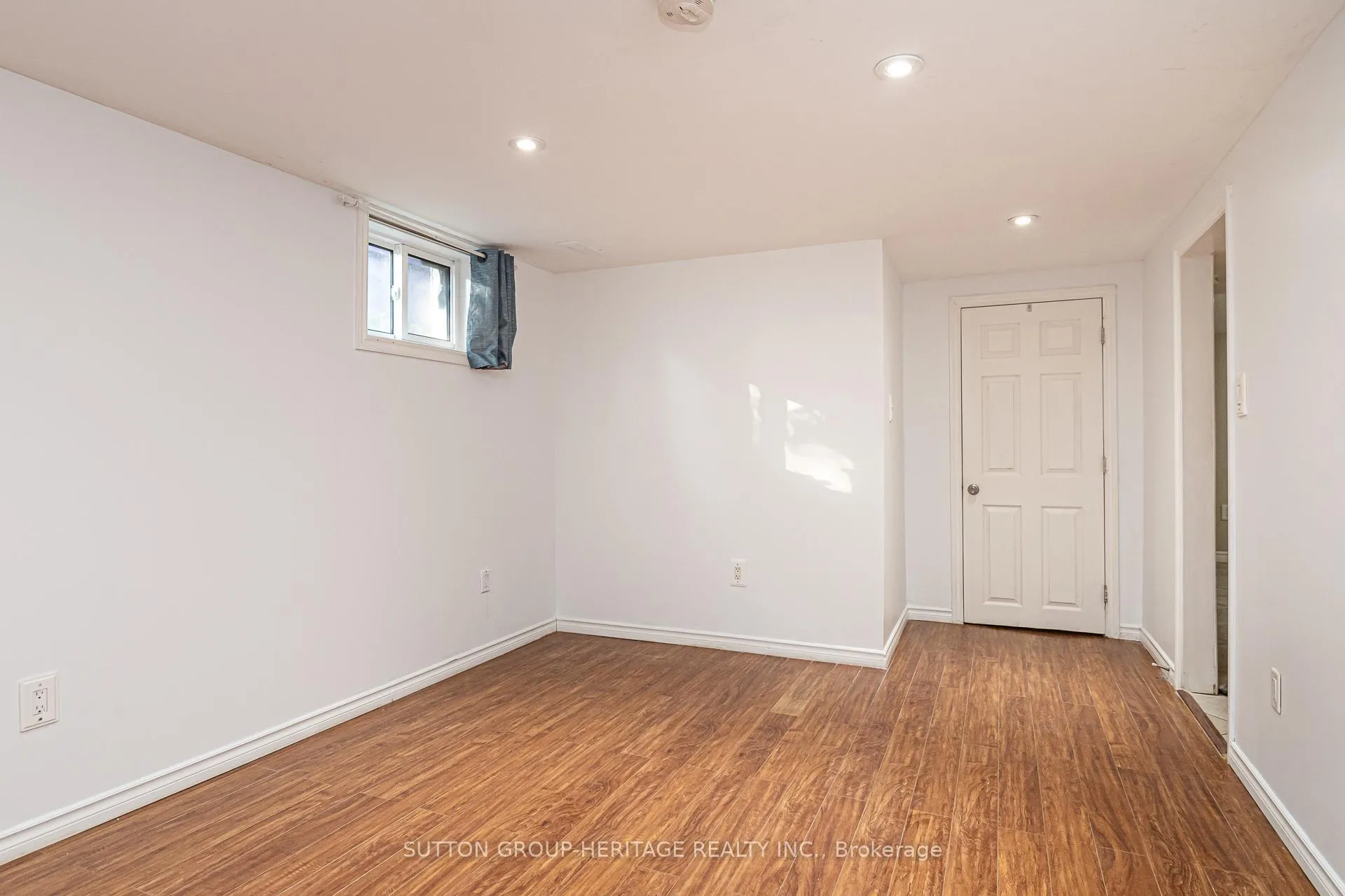 Photo 13 of Unit Bsmt, 185 Rossland Road E, Oshawa, O'Neill — HOMEH