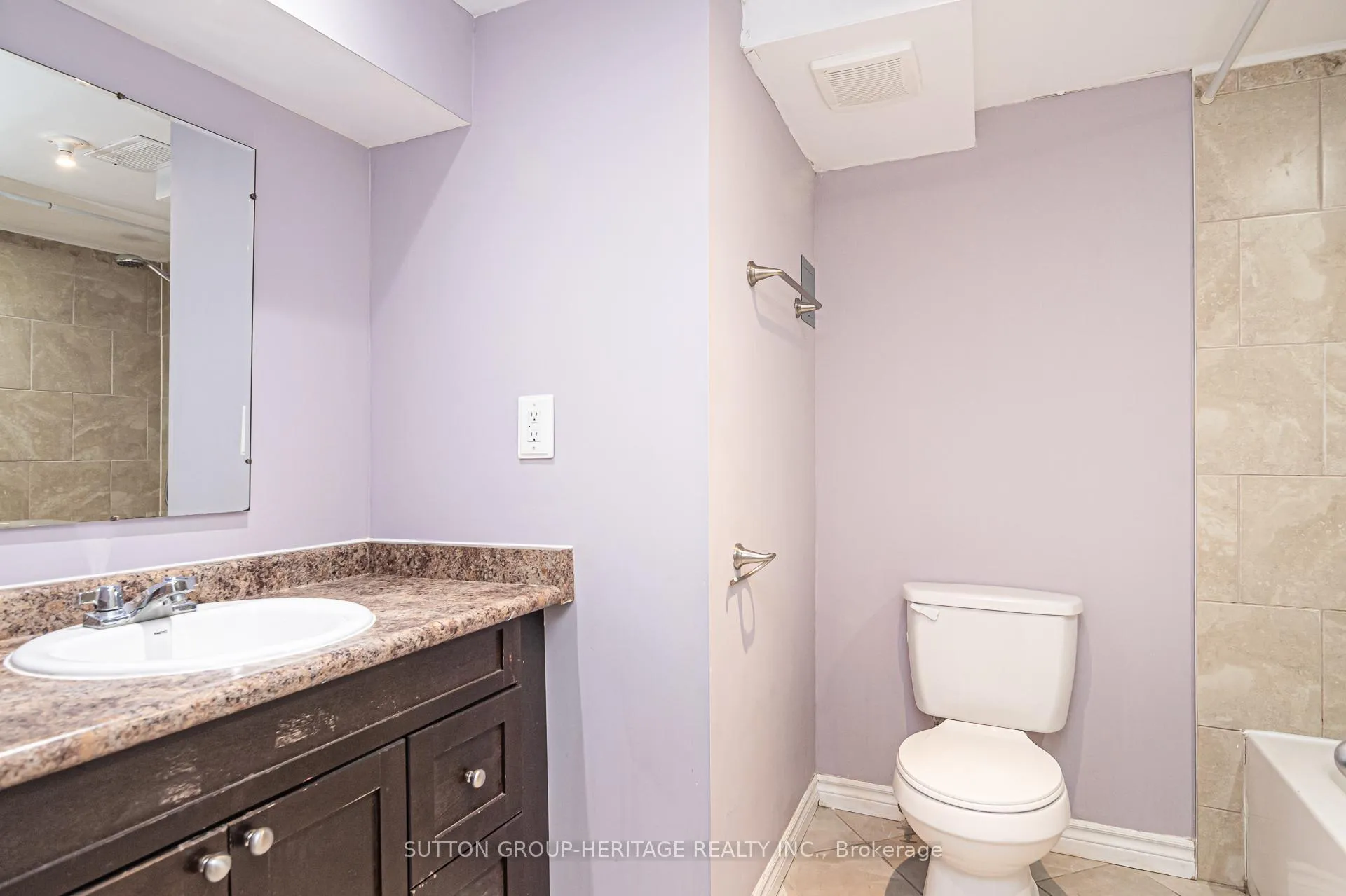 Photo 20 of Unit Bsmt, 185 Rossland Road E, Oshawa, O'Neill — HOMEH