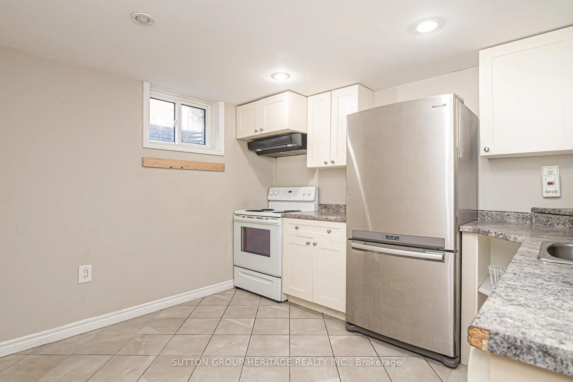 Photo 26 of Unit Bsmt, 185 Rossland Road E, Oshawa, O'Neill — HOMEH